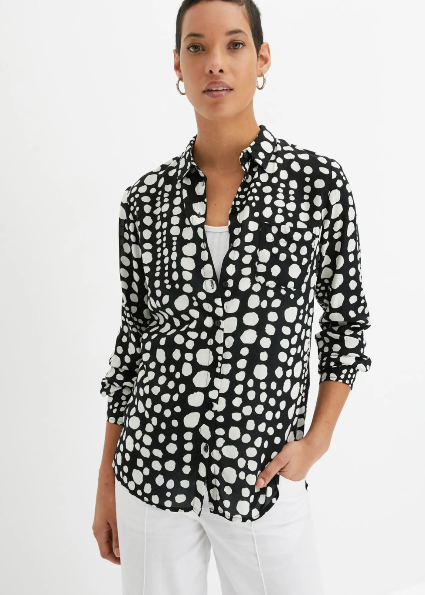 bonprix bonprix Blusa larga estampada de viscosa fluida negro / crema suave topos Online