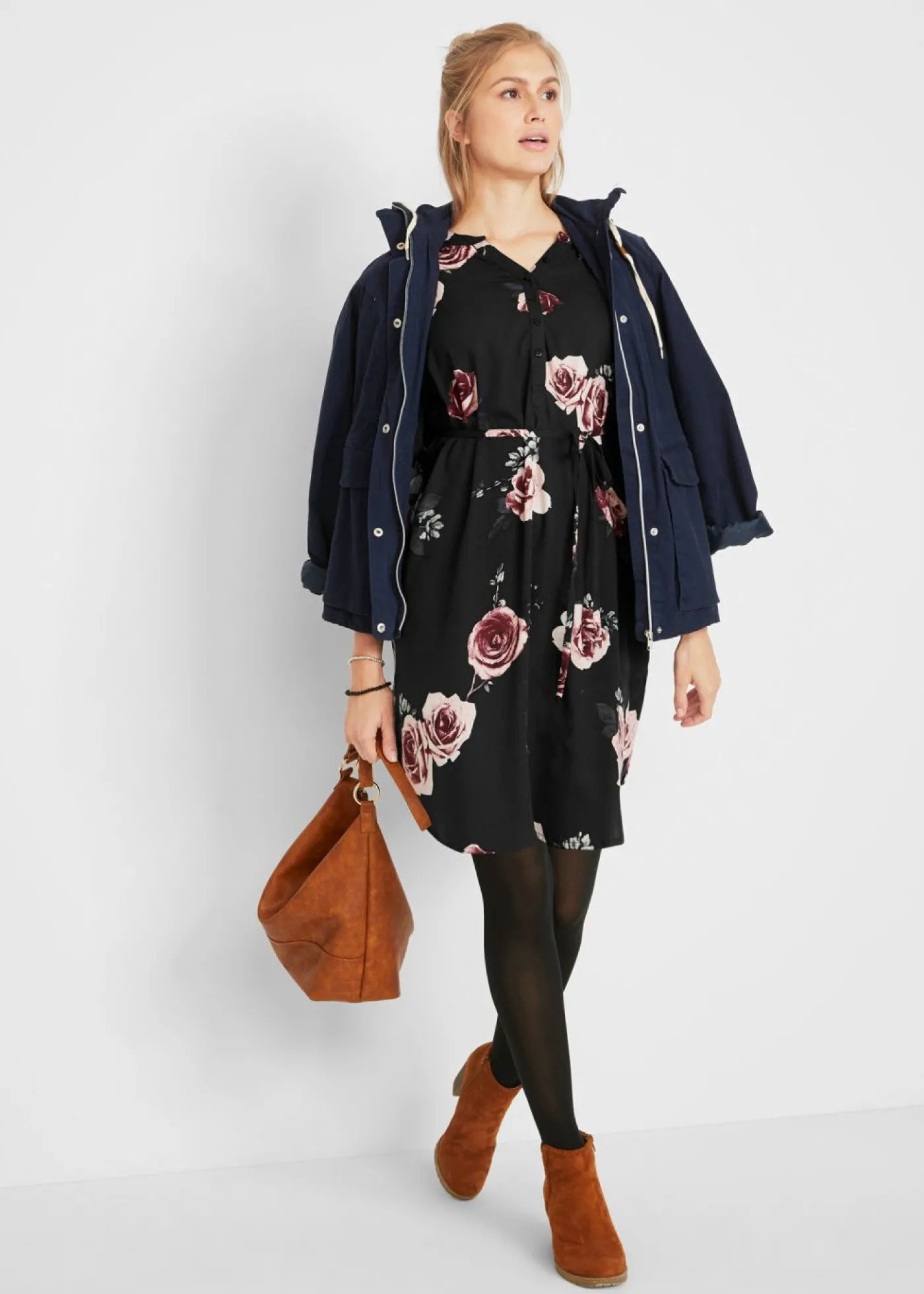 bonprix bonprix Blusa larga premamá/de lactancia Negro con flores Hot