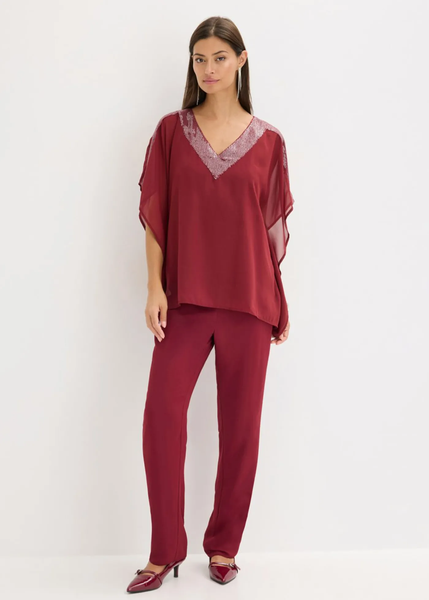 bonprix bonprix Blusa oversize con inserción de lentejuelas Rojo rubí New