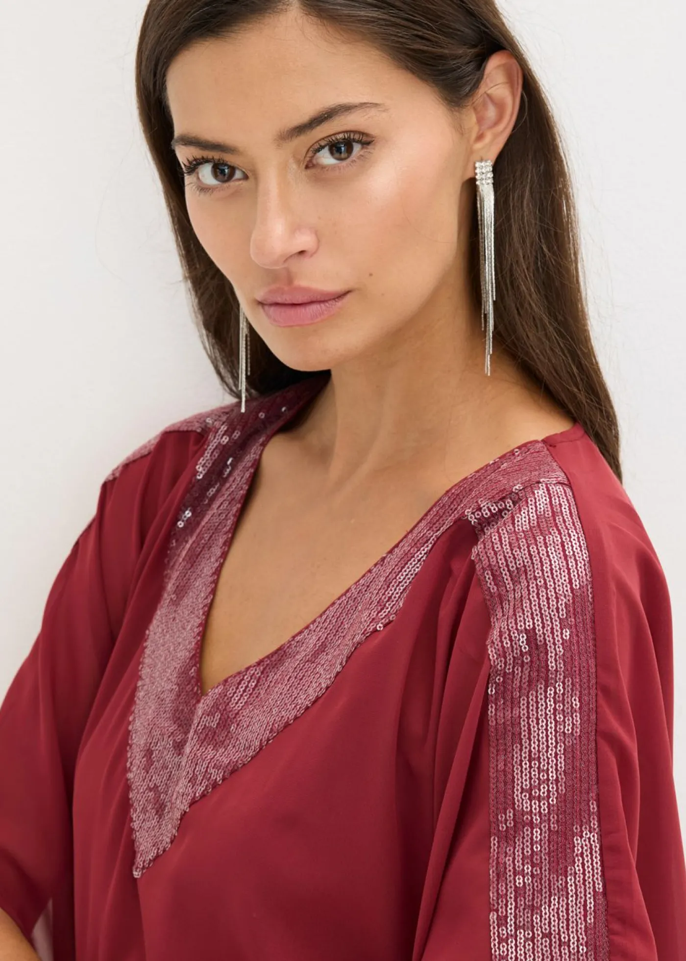bonprix bonprix Blusa oversize con inserción de lentejuelas Rojo rubí New