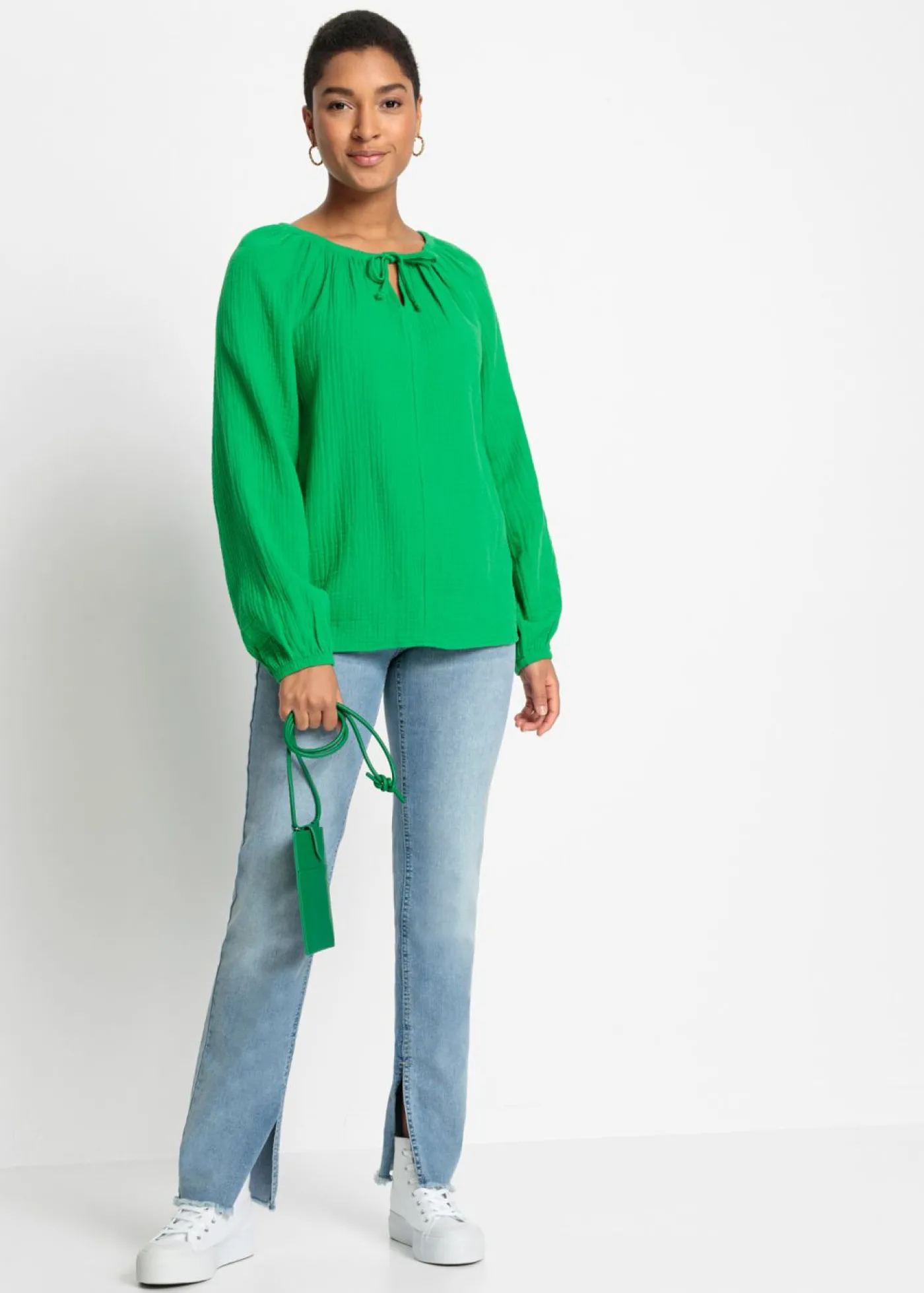 bonprix bonprix Blusa sin cierre de muselina ligera verde aloe Sale
