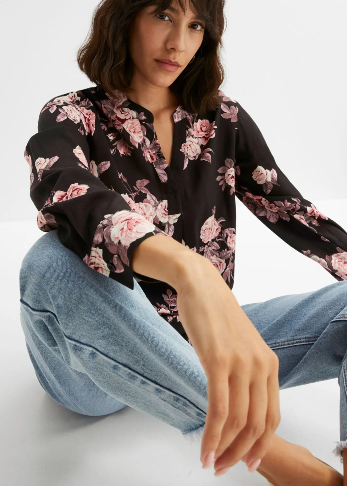 bonprix bonprix Blusa tipo túnica Negro-rosa claro de flores Outlet