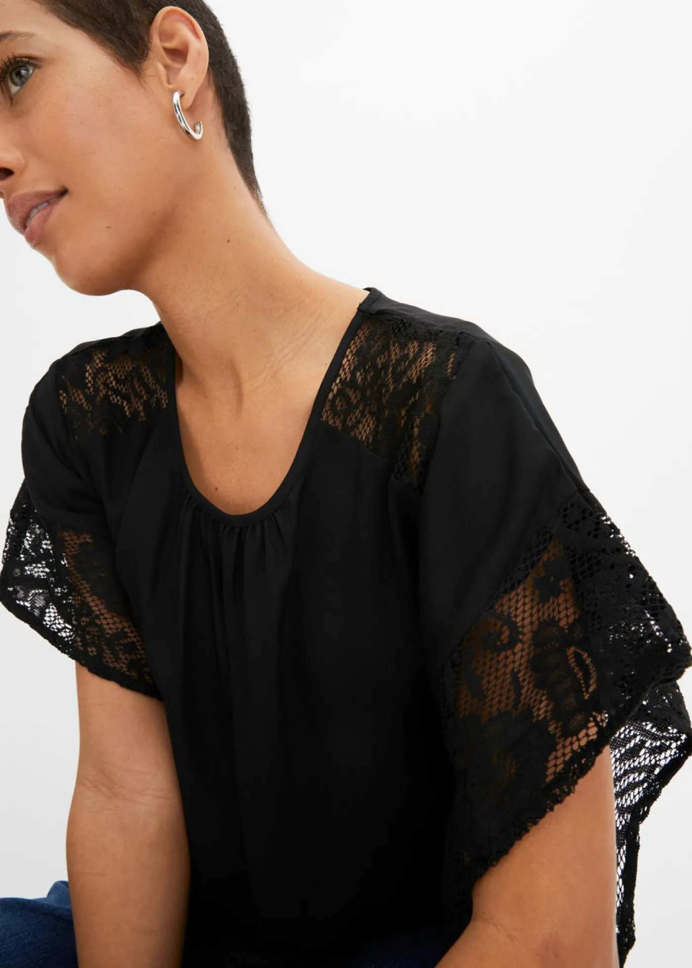 bonprix bonprix Blusa tipo túnica con aplicaciones Negro Sale