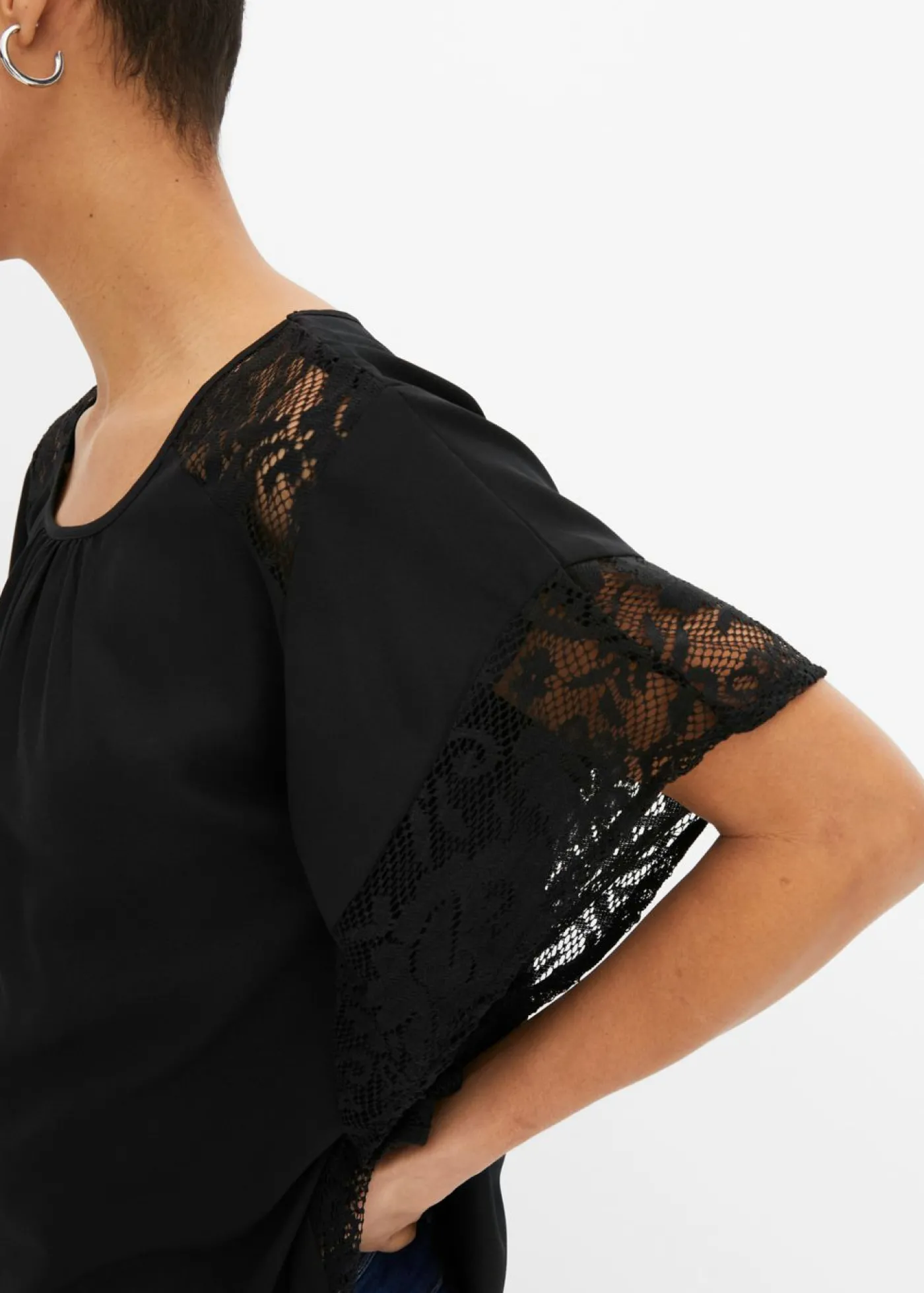 bonprix bonprix Blusa tipo túnica con aplicaciones Negro Sale