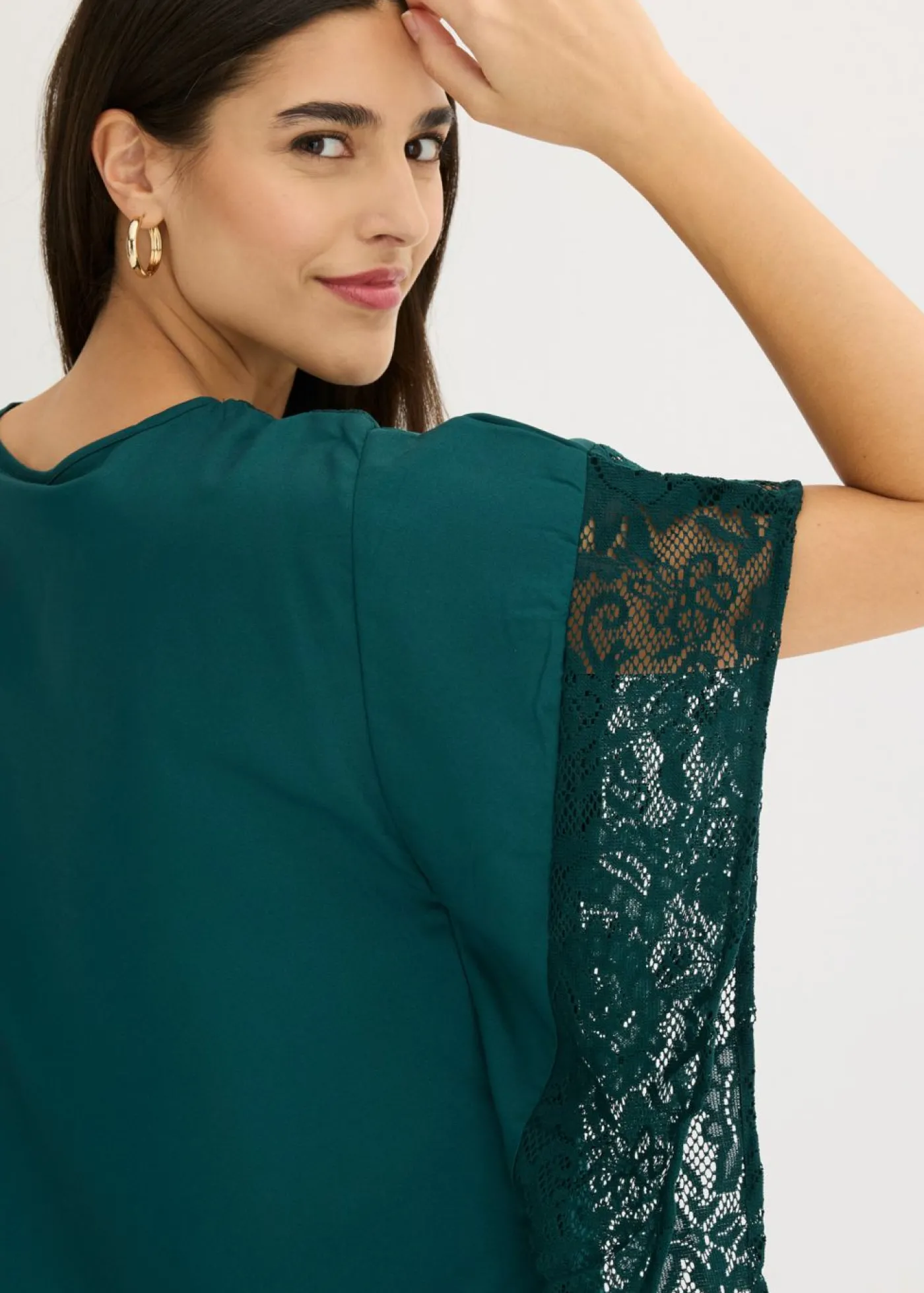 bonprix bonprix Blusa tipo túnica con aplicaciones Verde intenso Sale