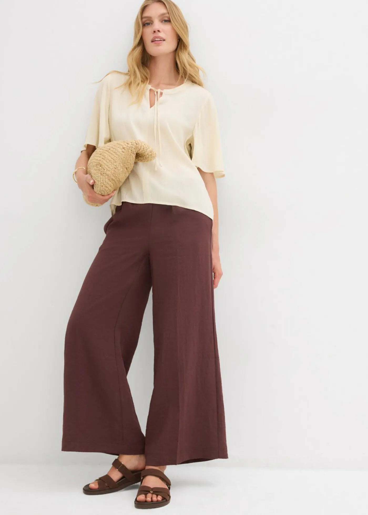 bonprix bonprix Blusa tipo túnica con mangas de murciélago Crudo Best
