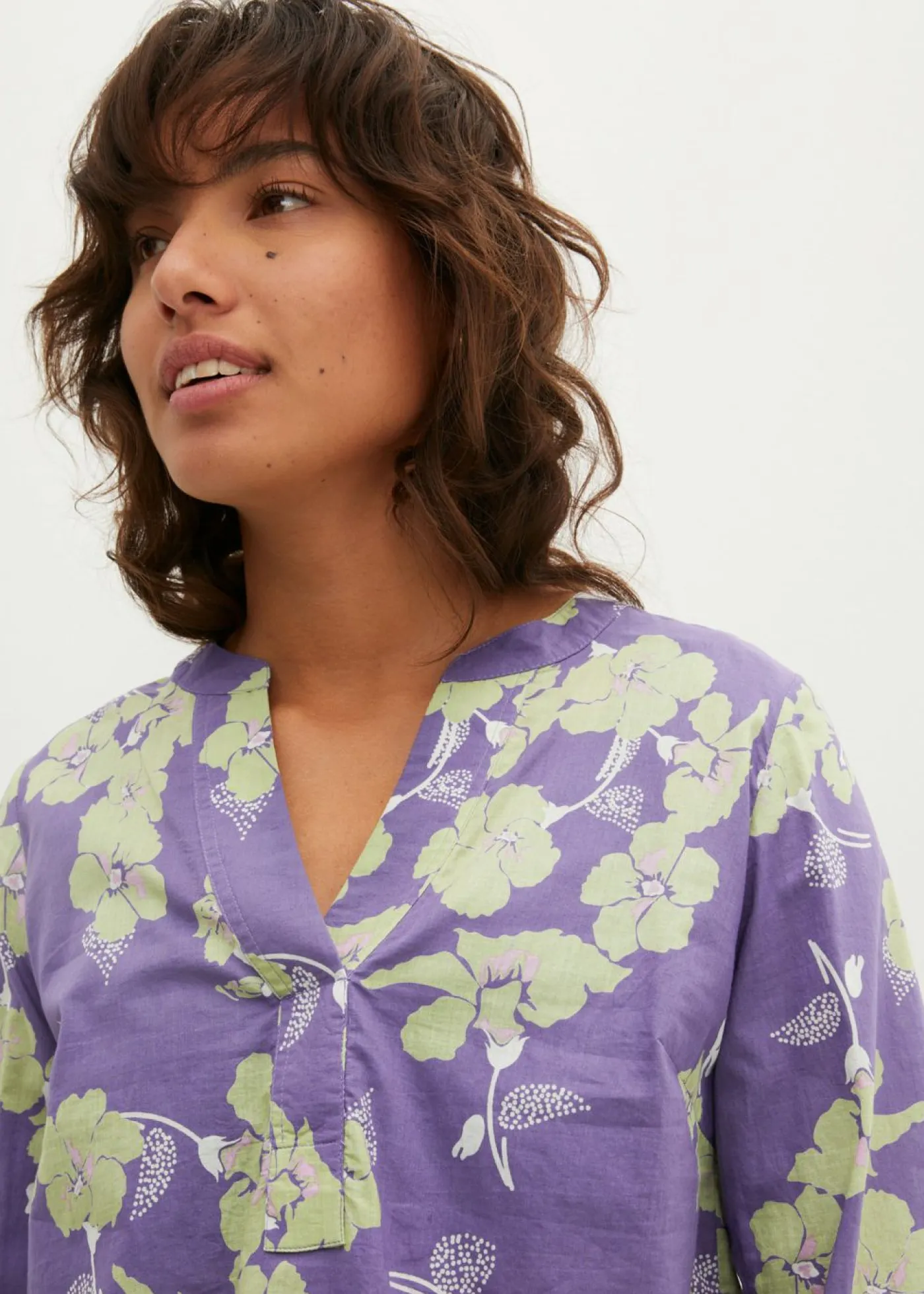 bonprix bonprix Blusa tipo túnica de algodón puro Índigo claro de flores Online