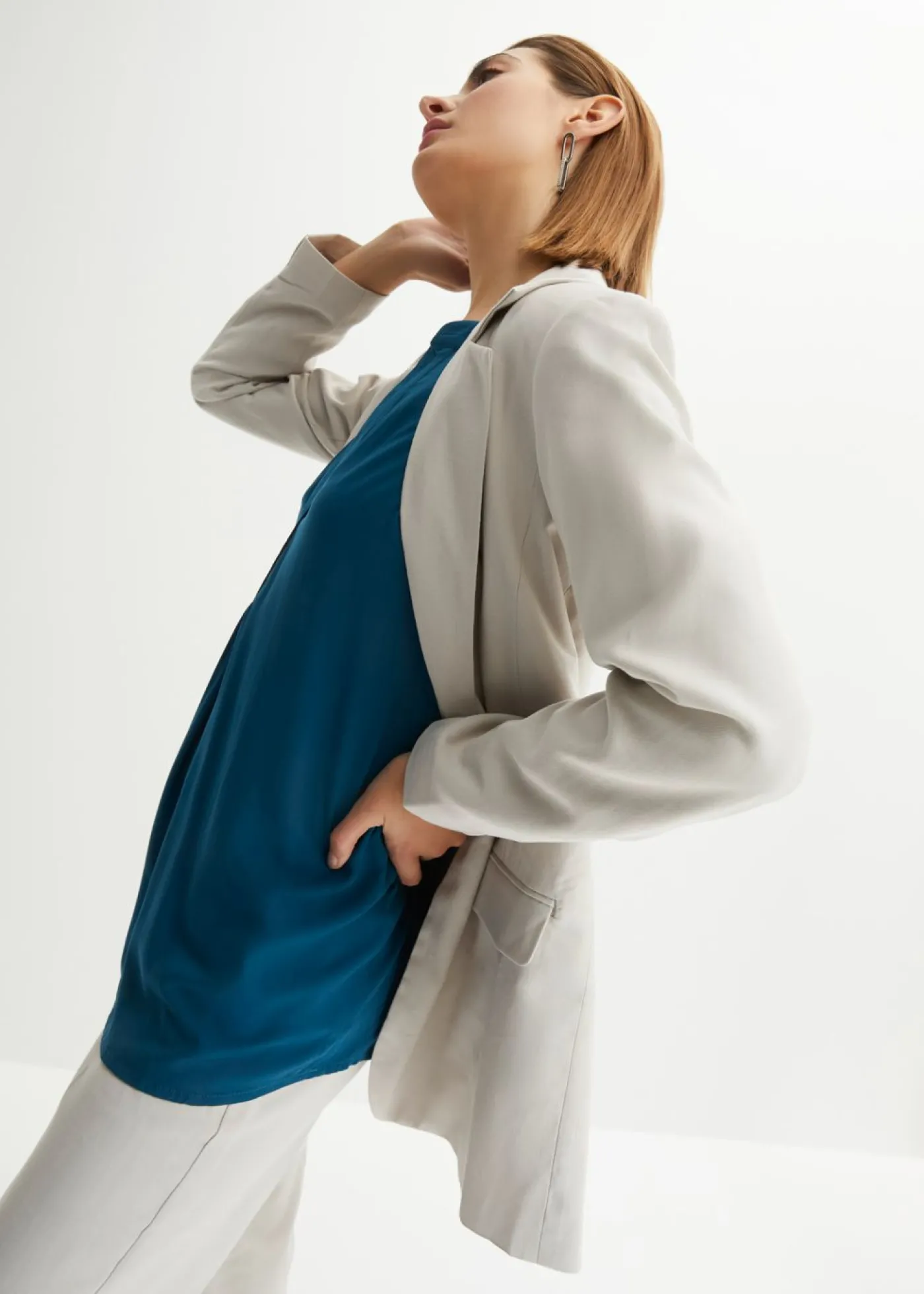bonprix bonprix Blusa tipo túnica de viscosa pura Petróleo azul New