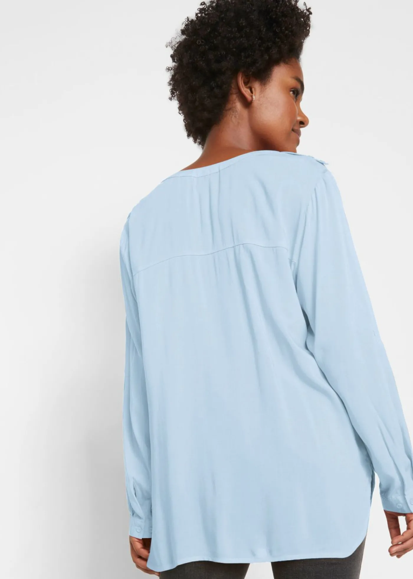 bonprix bonprix Blusa tipo túnica de viscosa suave Azul claro Clearance