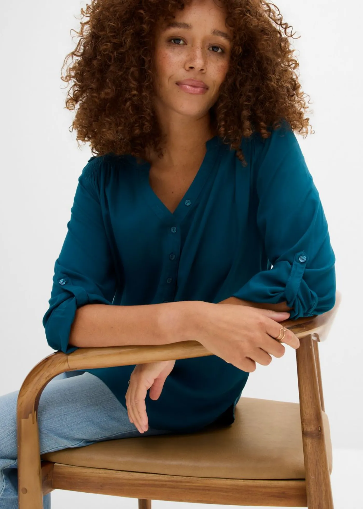 bonprix bonprix Blusa tipo túnica de viscosa suave Petróleo azul Hot
