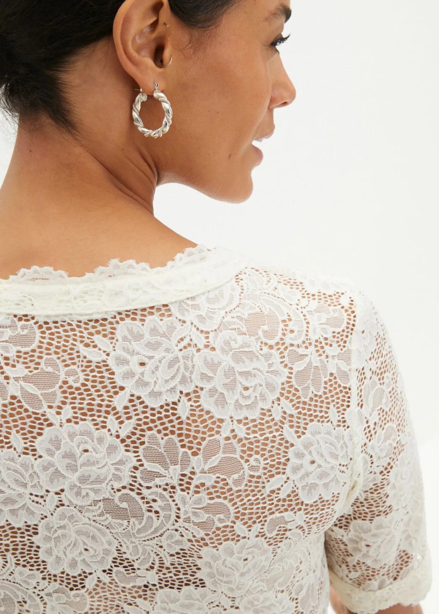 bonprix bonprix Blusa tirolesa de encaje con botones Blanco lana Clearance