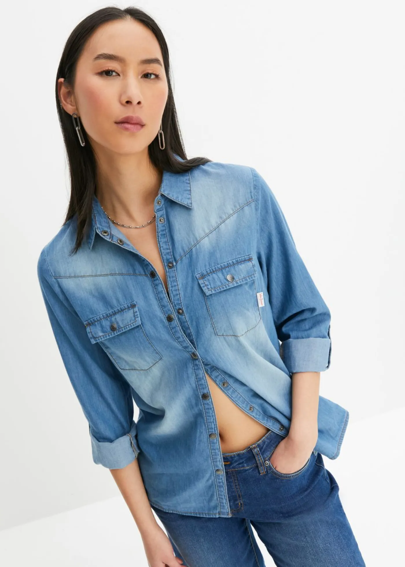 bonprix bonprix Blusa vaquera con cierres a presión azul provenzal