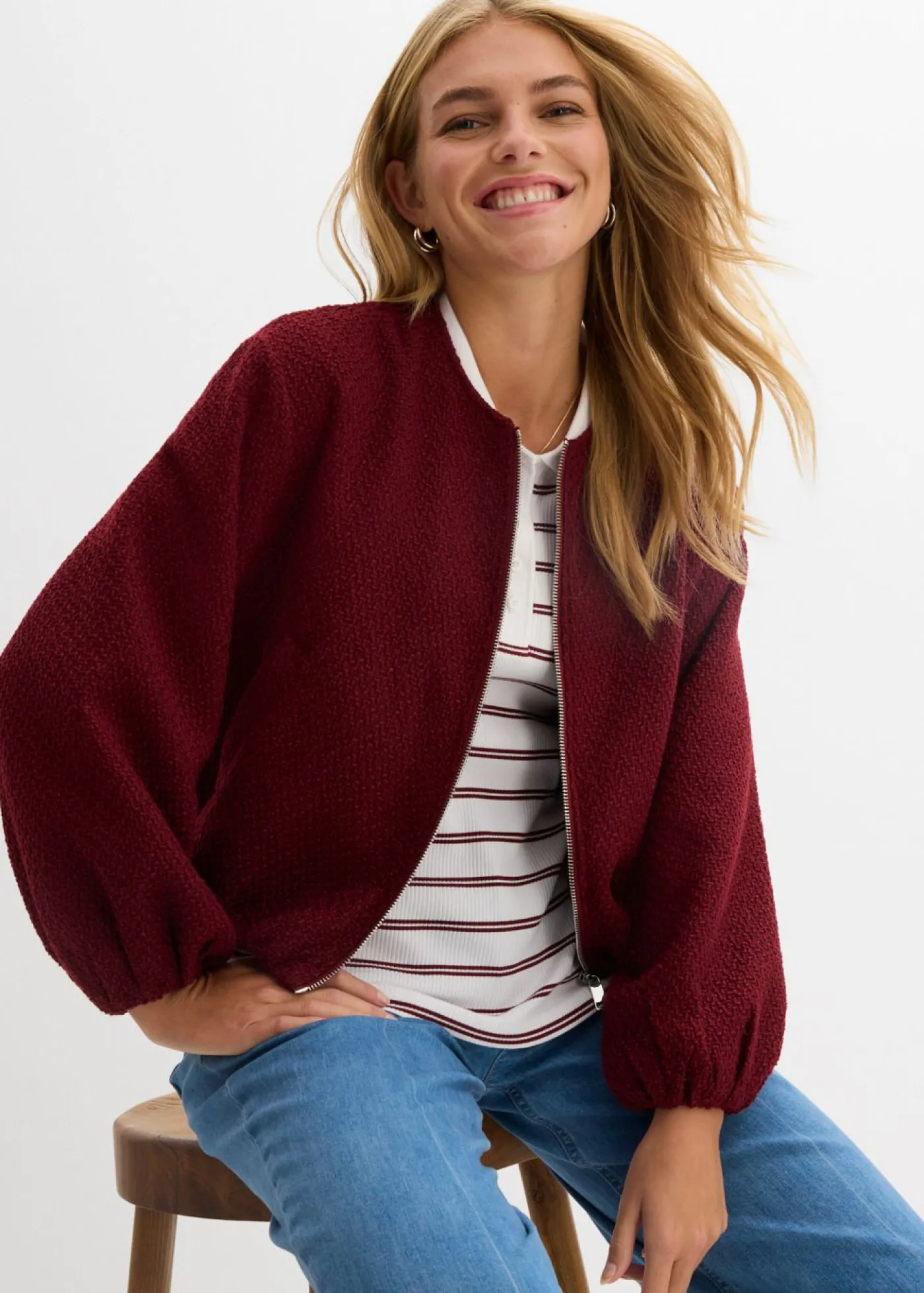 bonprix bonprix Blusón de bouclé suave Rojo rubí New
