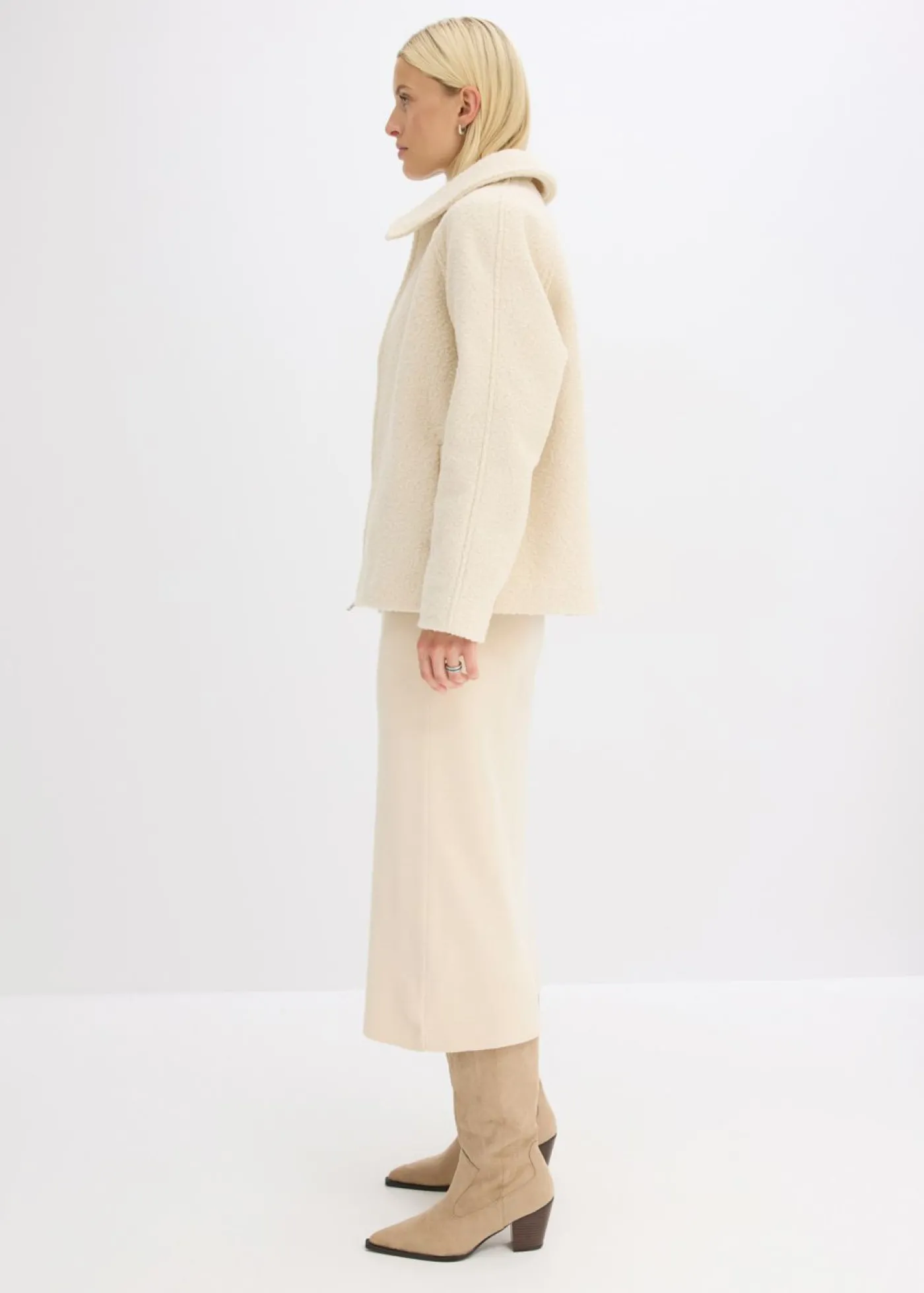 bonprix bonprix Blusón de bouclé suave gris guijarro Hot