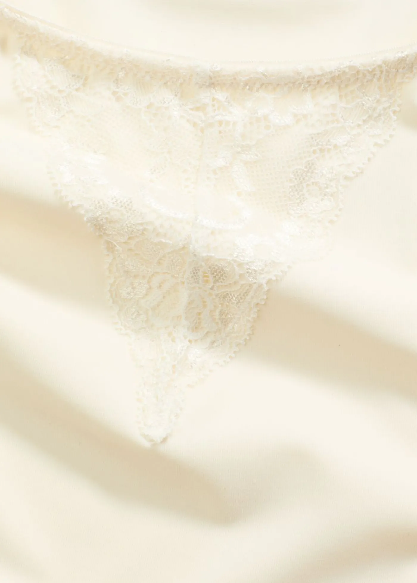 bonprix bonprix Body con gran efecto moldeador Blanco lana Hot