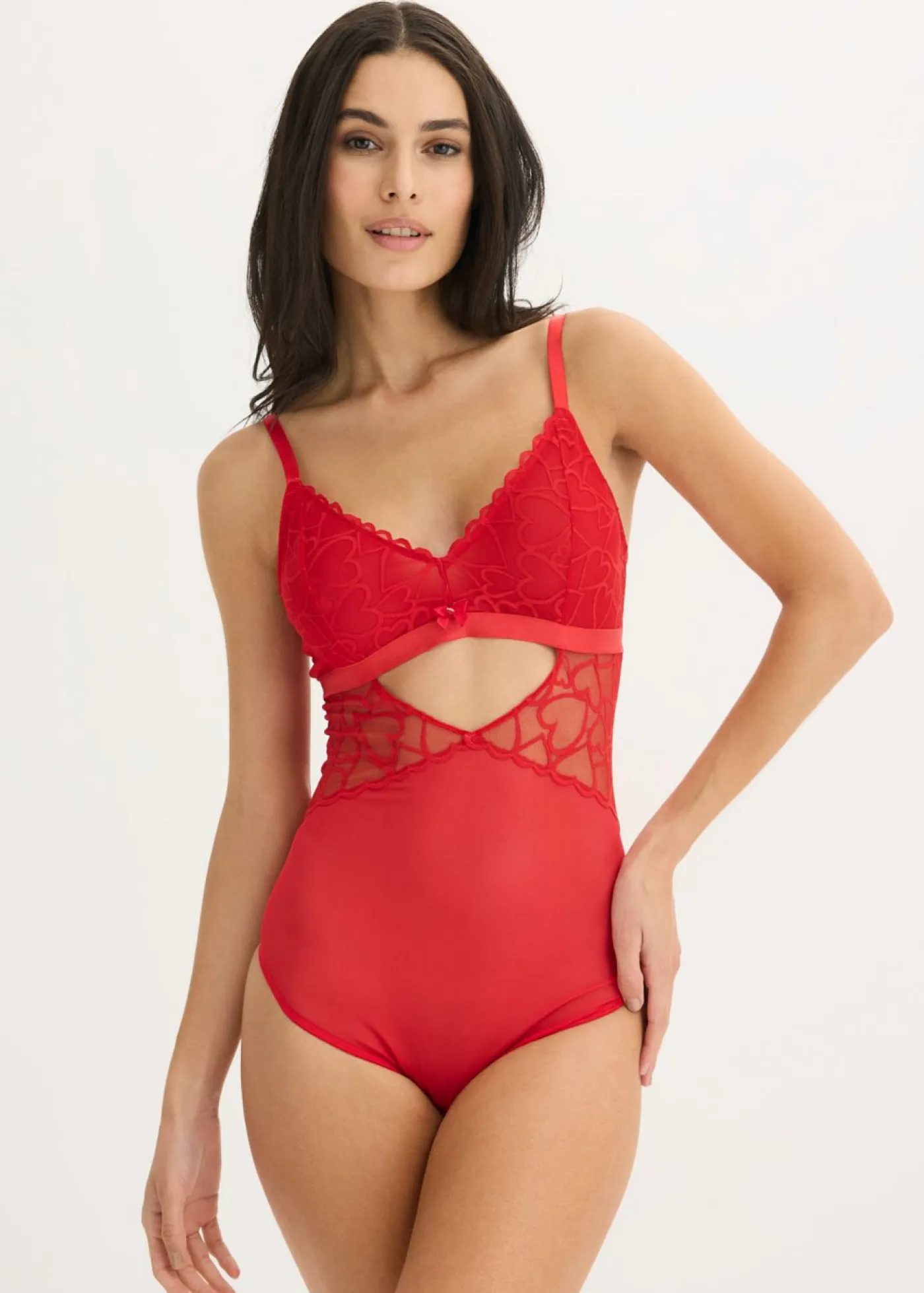 bonprix bonprix Body de tanga con encaje de corazones Rojo salsa Clearance