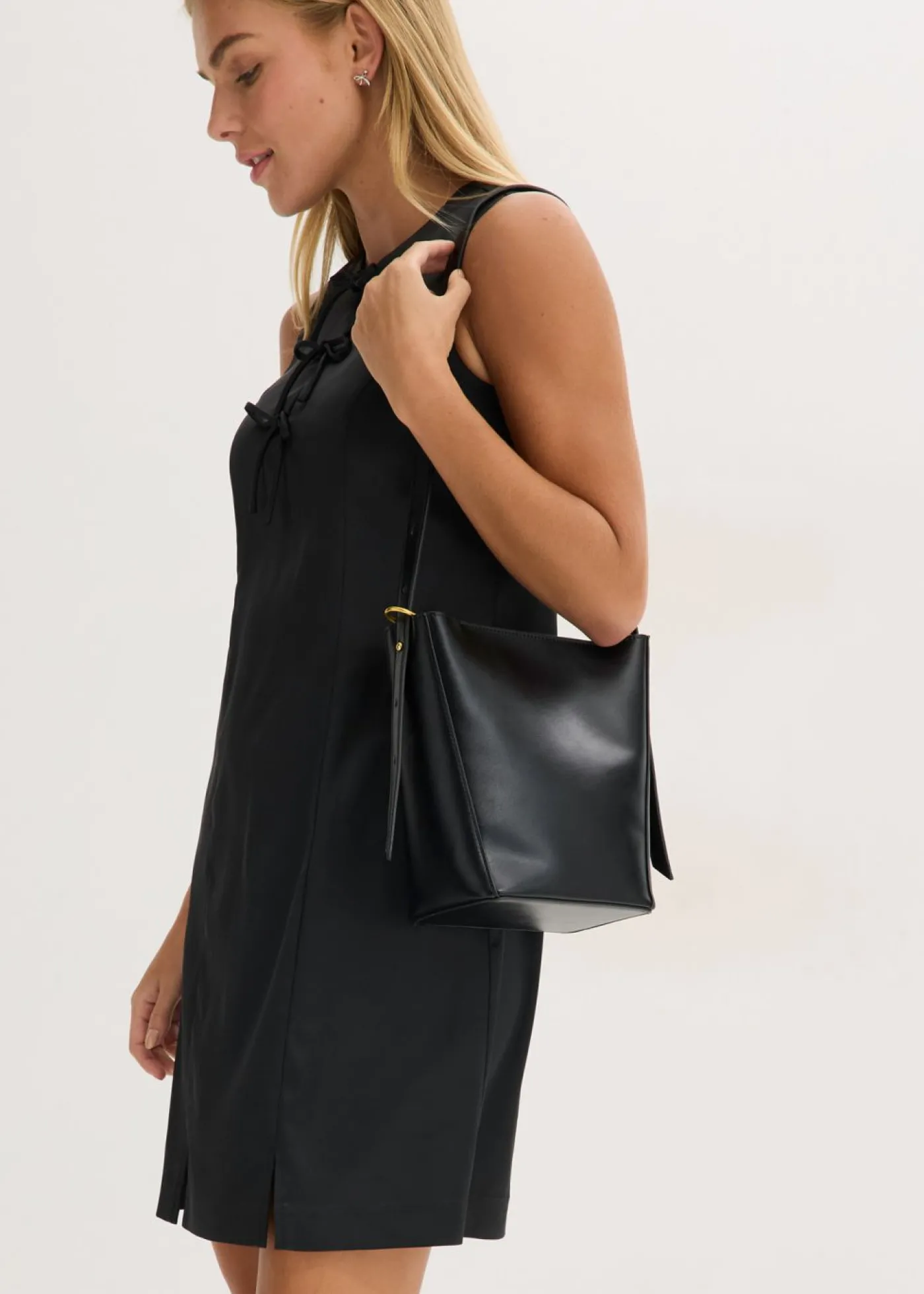 bonprix bonprix Bolso tipo bucket Negro Discount