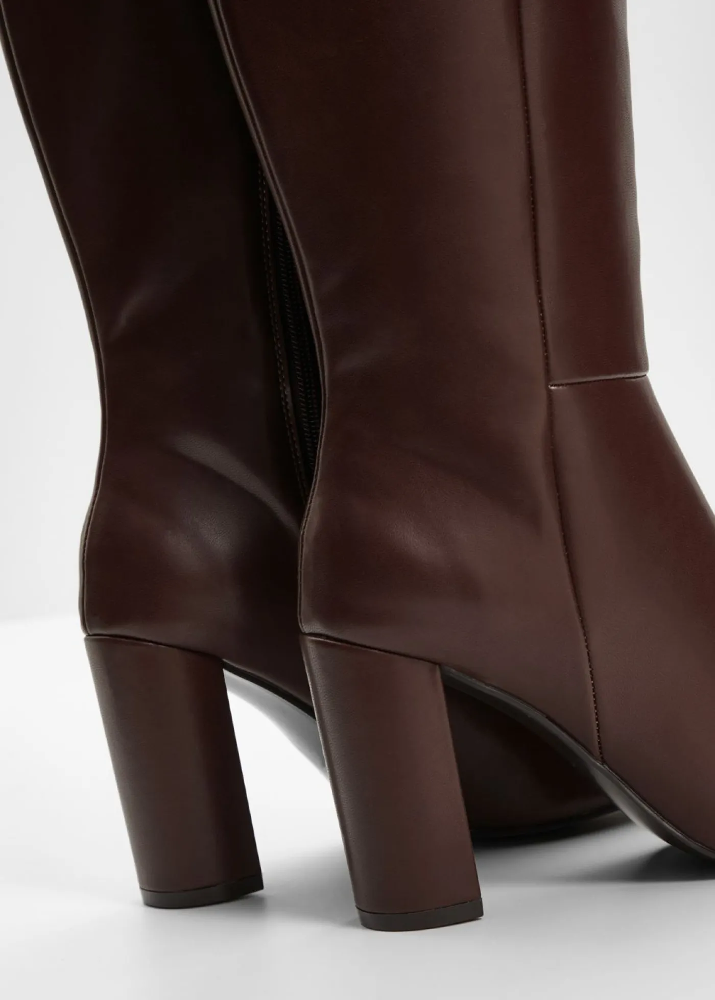 bonprix bonprix Botas Marrón oscuro Outlet