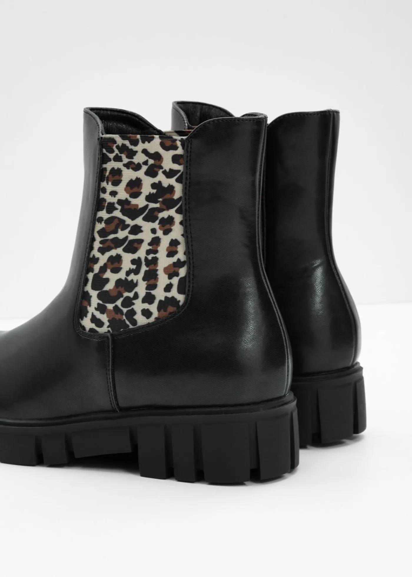 bonprix bonprix Botas Chelsea Negro de leopardo Best