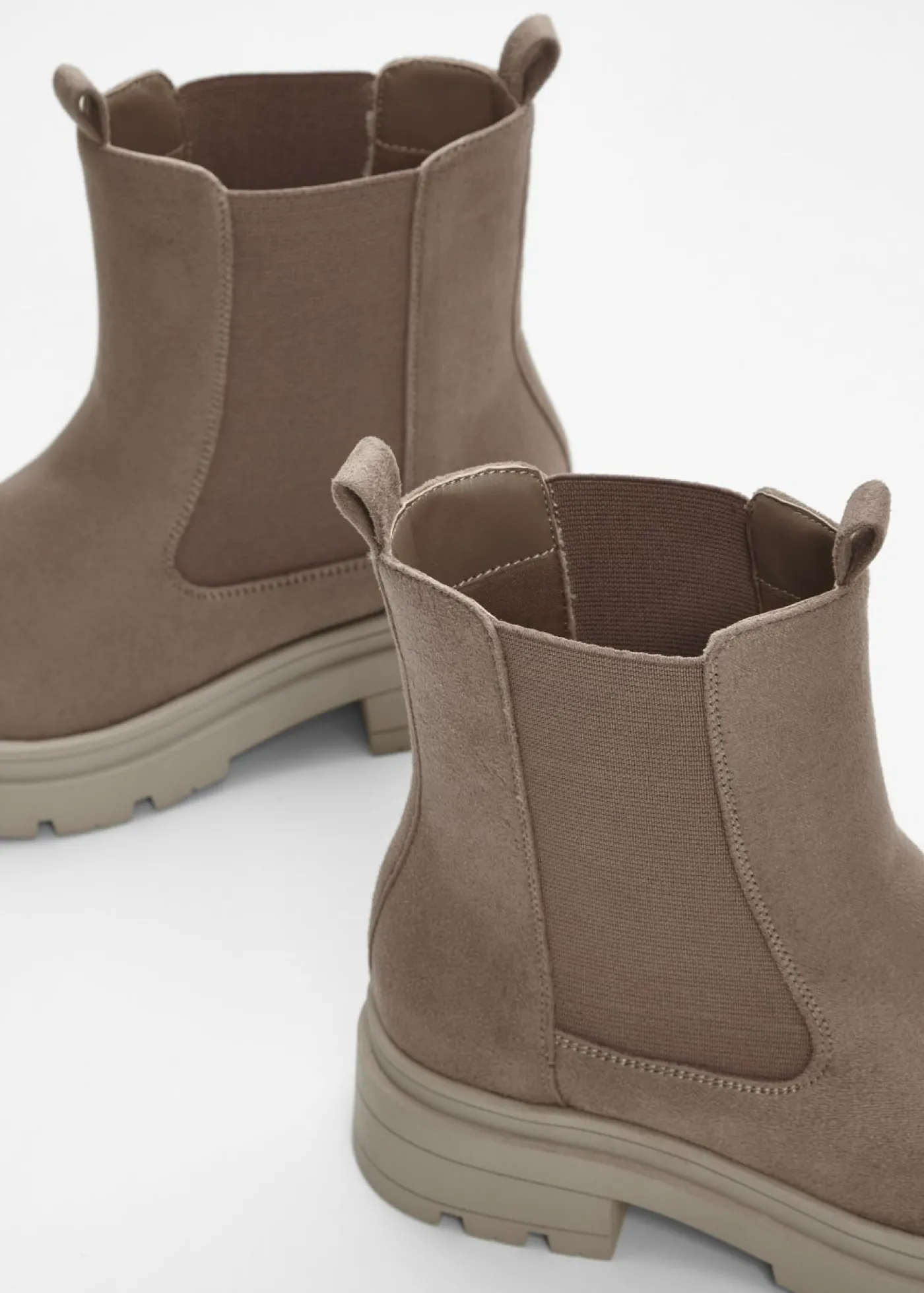 bonprix bonprix Botas Chelsea taupe Online