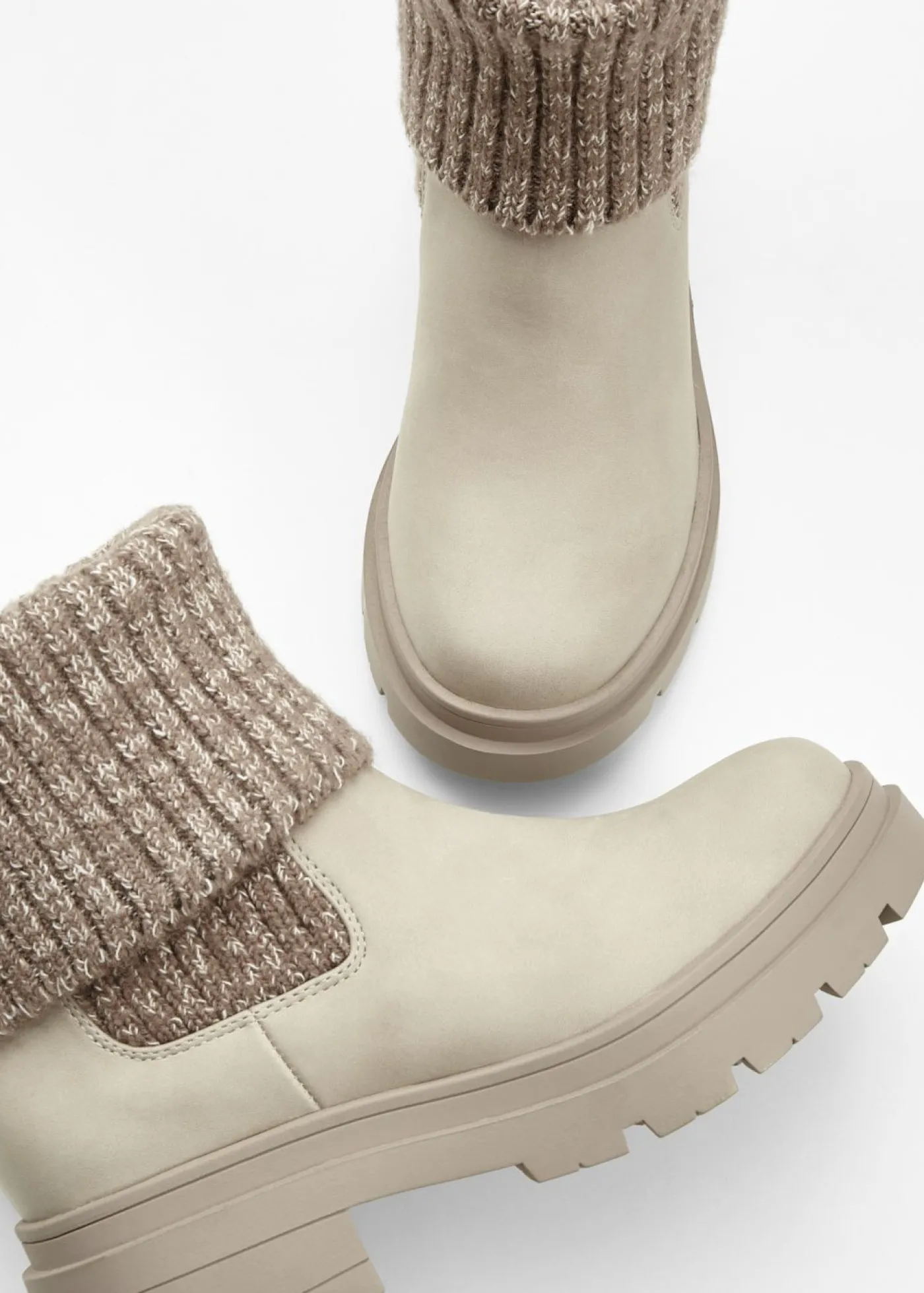 bonprix bonprix Botas Chelsea Beige