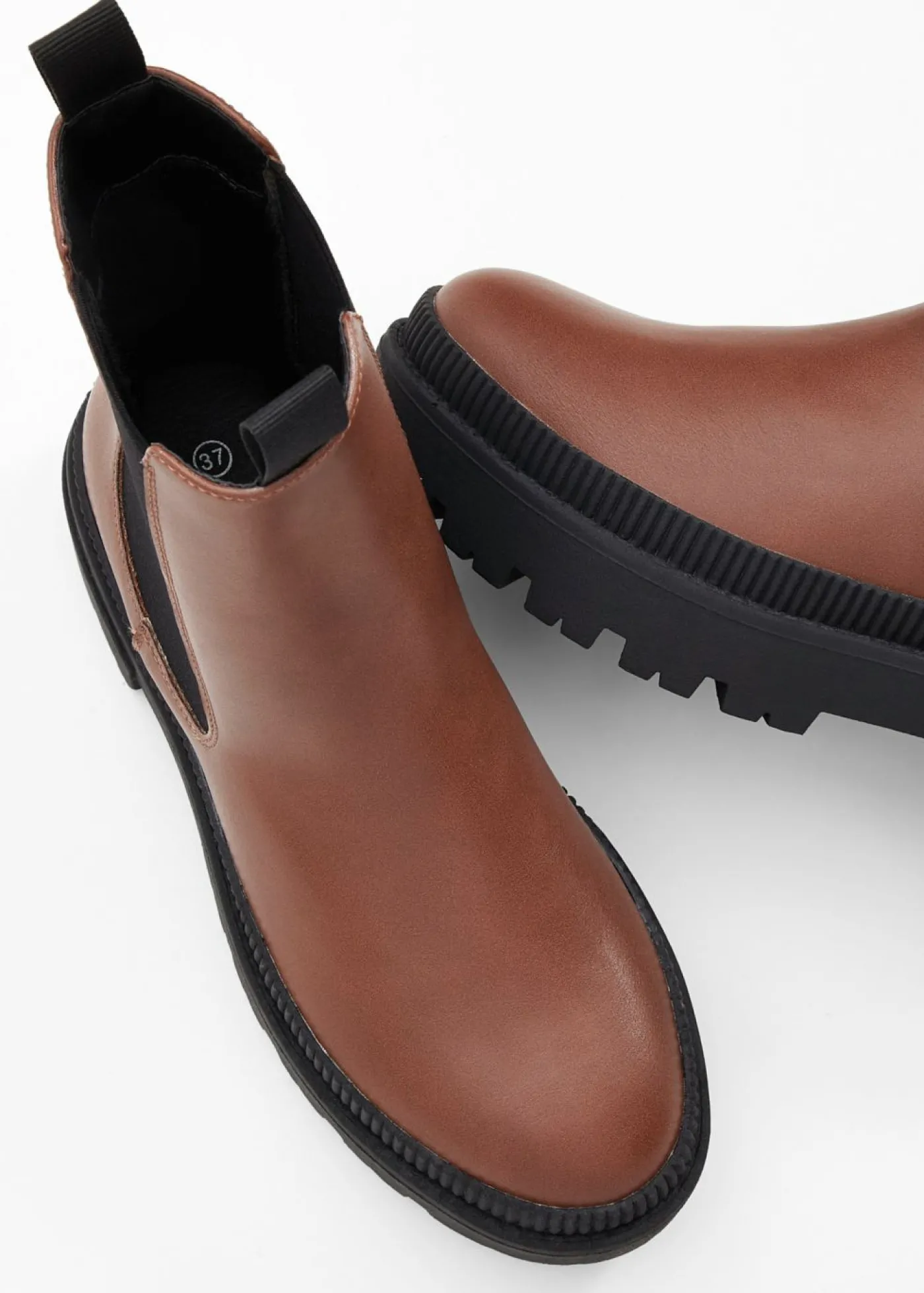 bonprix bonprix Botas Chelsea con suela perfilada Coñac Clearance