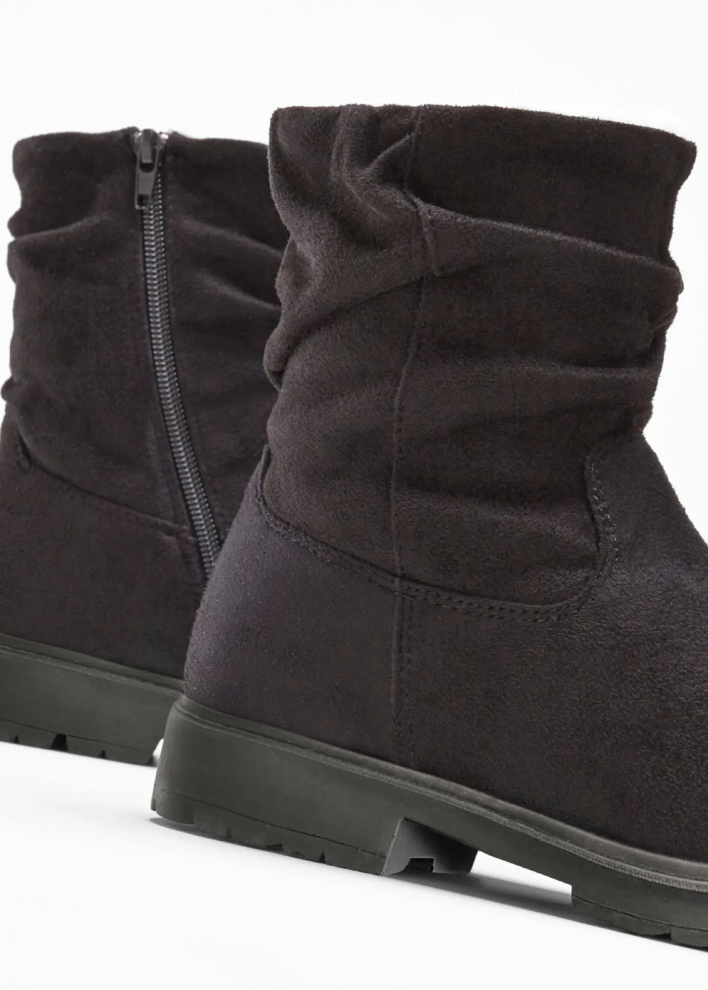 bonprix bonprix Botas con fruncido Negro Discount