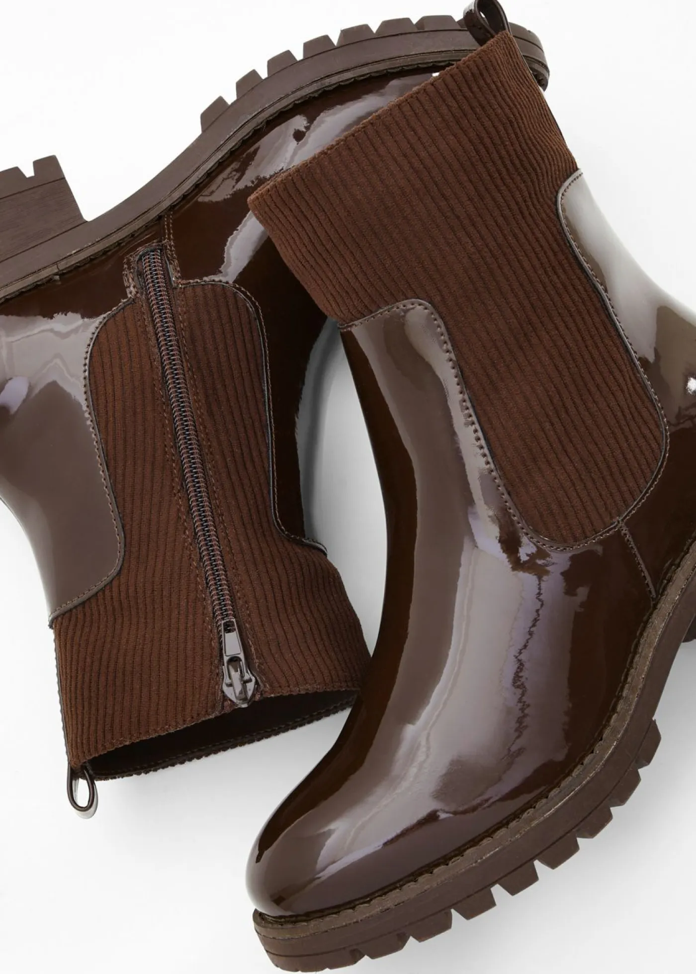 bonprix bonprix Botas con inserto de pana Marrón oscuro New