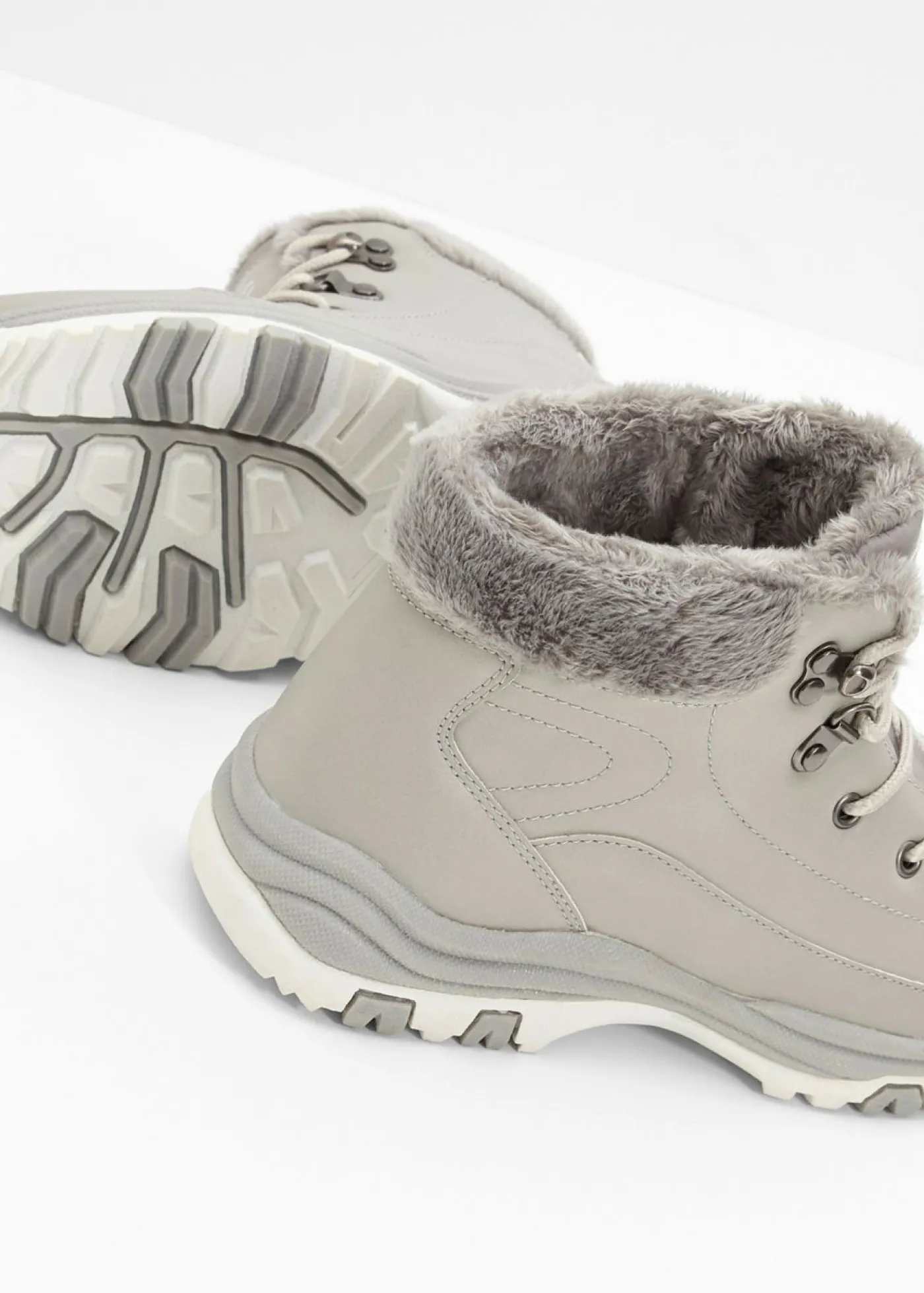 bonprix bonprix Botas forradas con cordones Gris Online