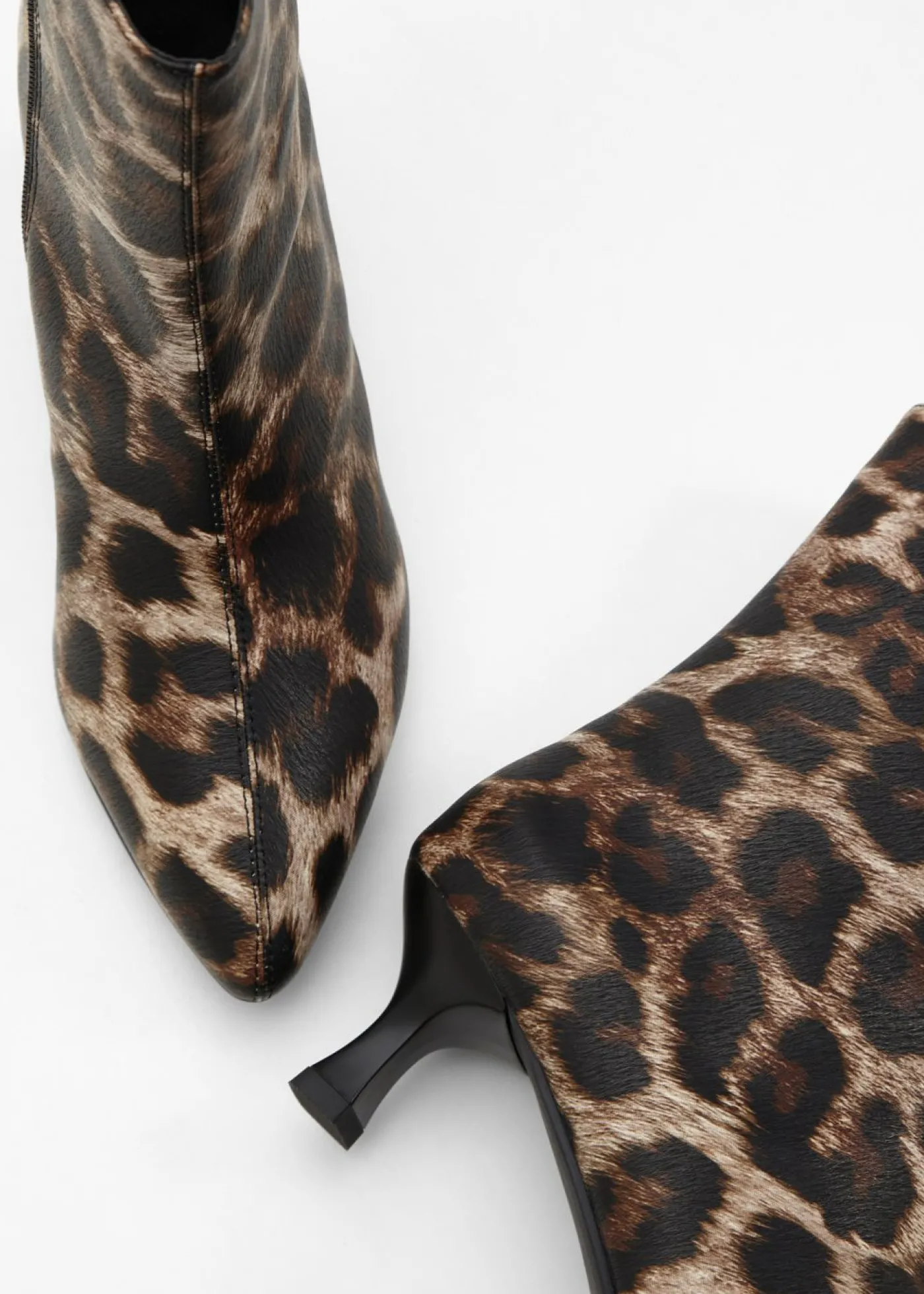 bonprix bonprix Botines estampado leo marrón Online