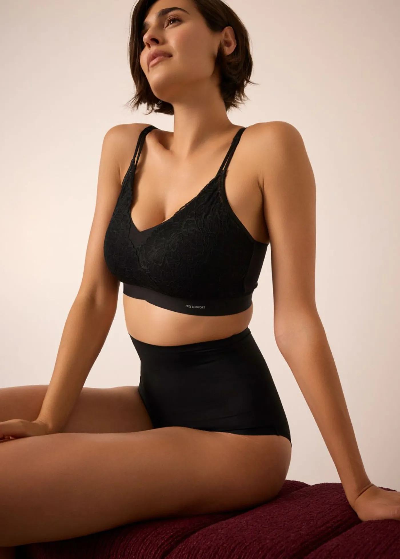 bonprix bonprix Braguita con efecto moldeador medio (3 unidades) Negro Outlet