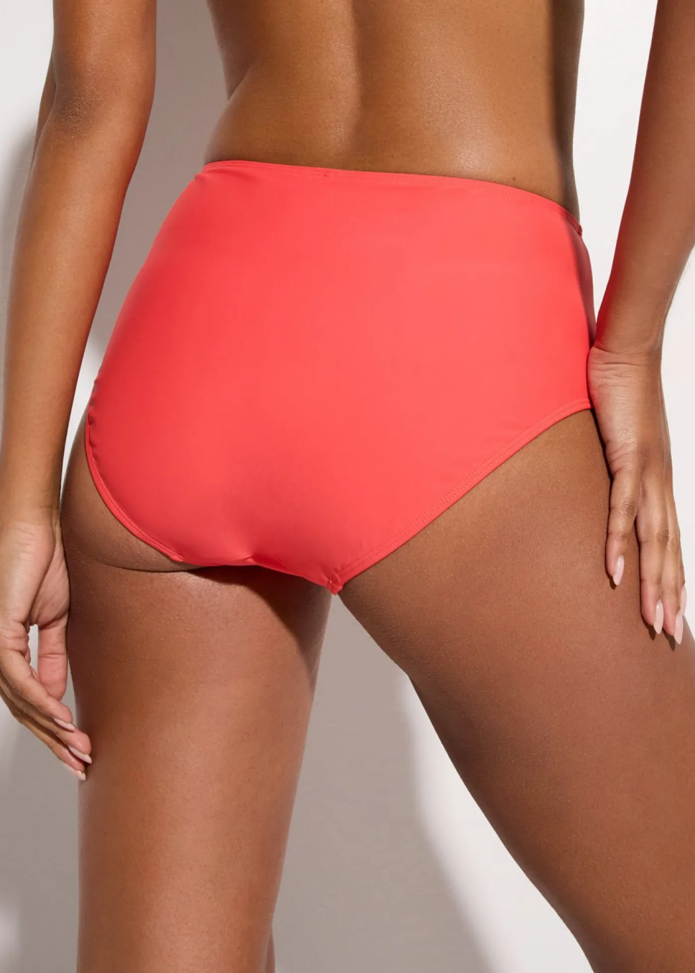 bonprix bonprix Braguita de bikini de talle alto Quisquilla Hot