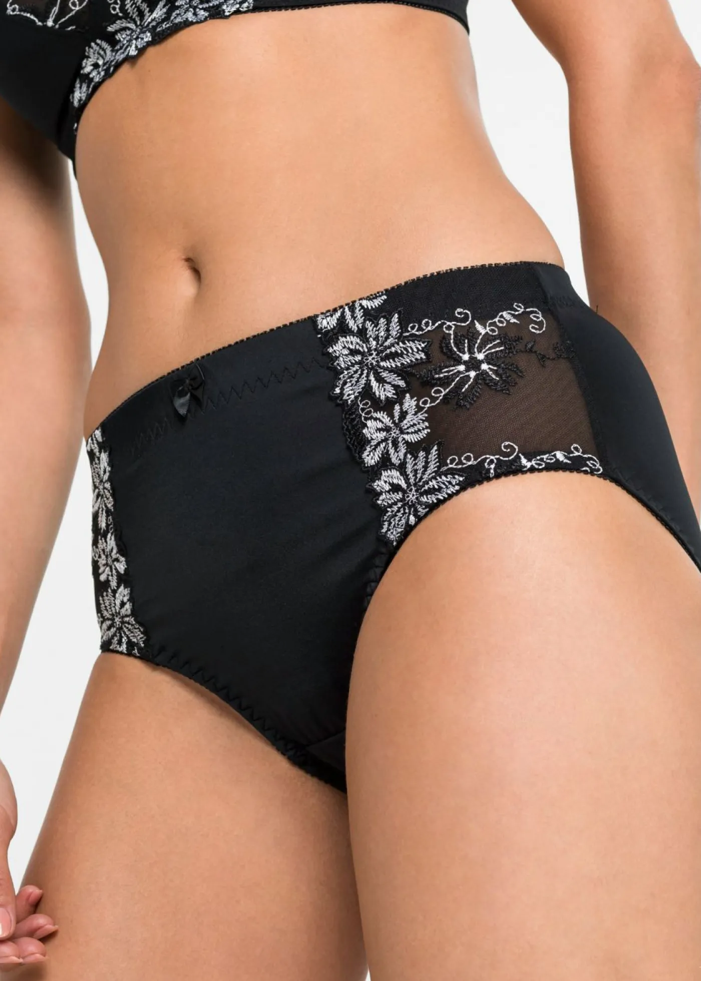 bonprix bonprix Braguita moldeadora con bordado (2 piezas) Negro + negro + blanco New