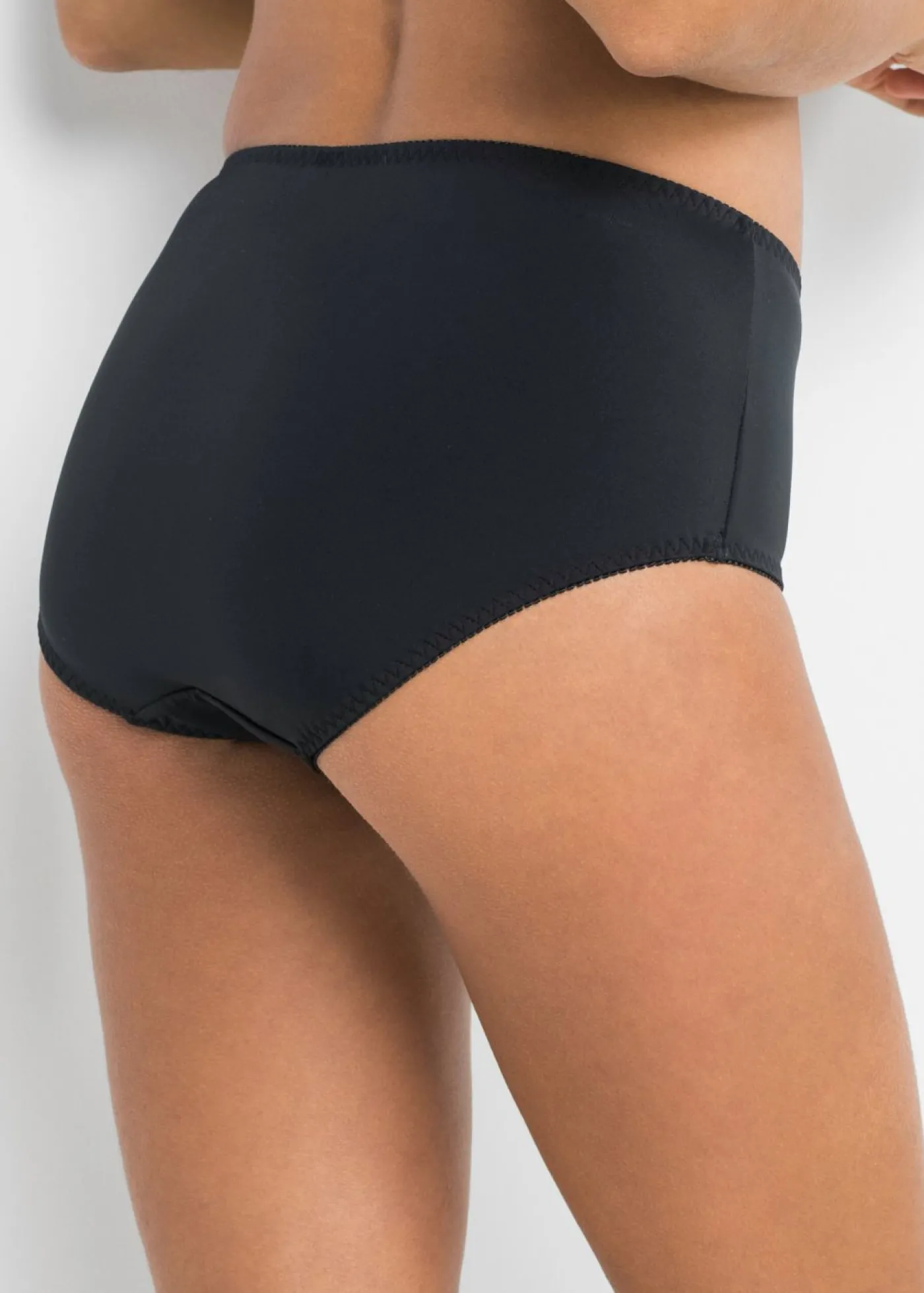 bonprix bonprix Braguita moldeadora con encaje Negro-beige arena New