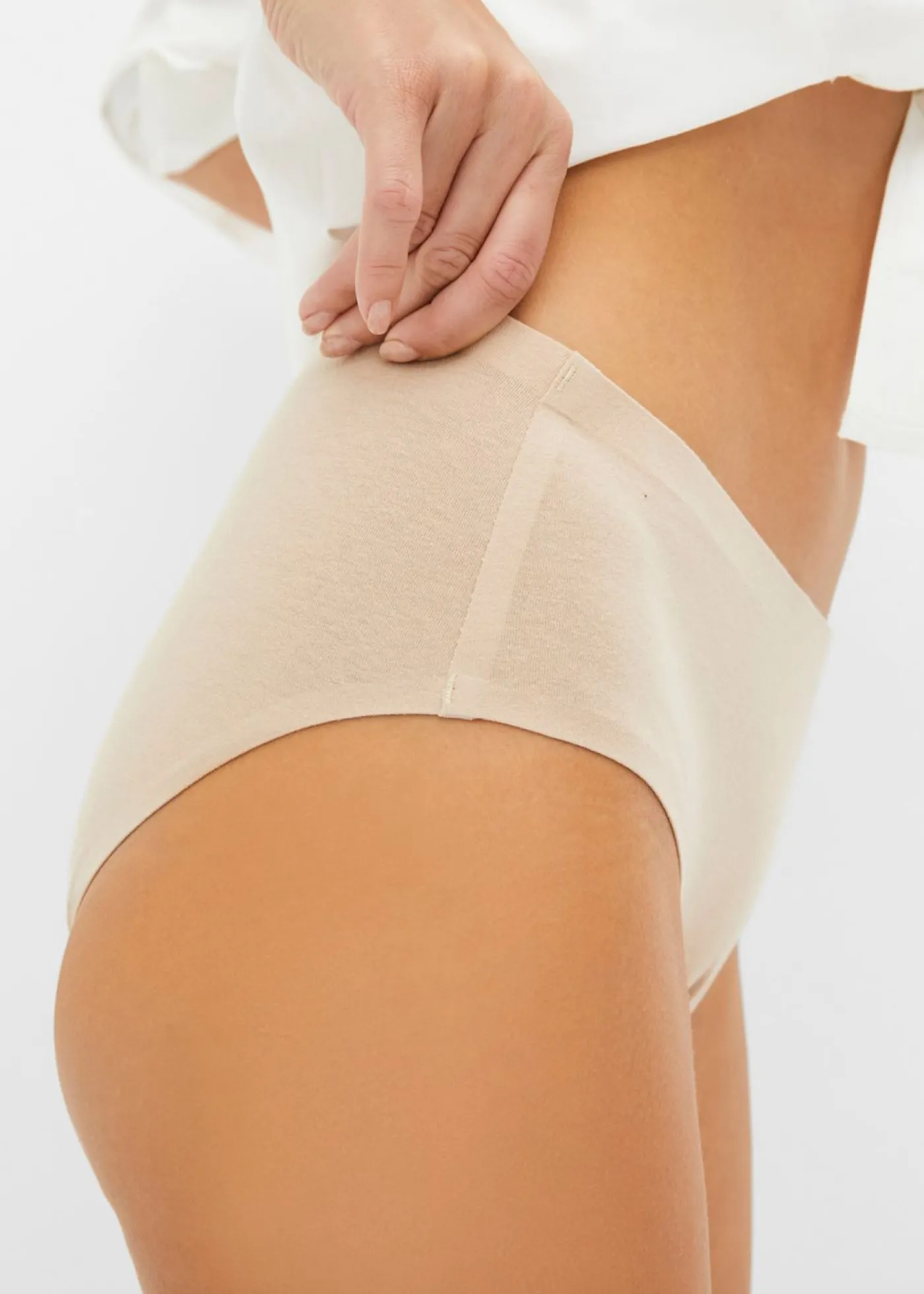 bonprix bonprix Braguita sin marcas visibles de algodón orgánico (4 unidades) Beige tiza-negro Online