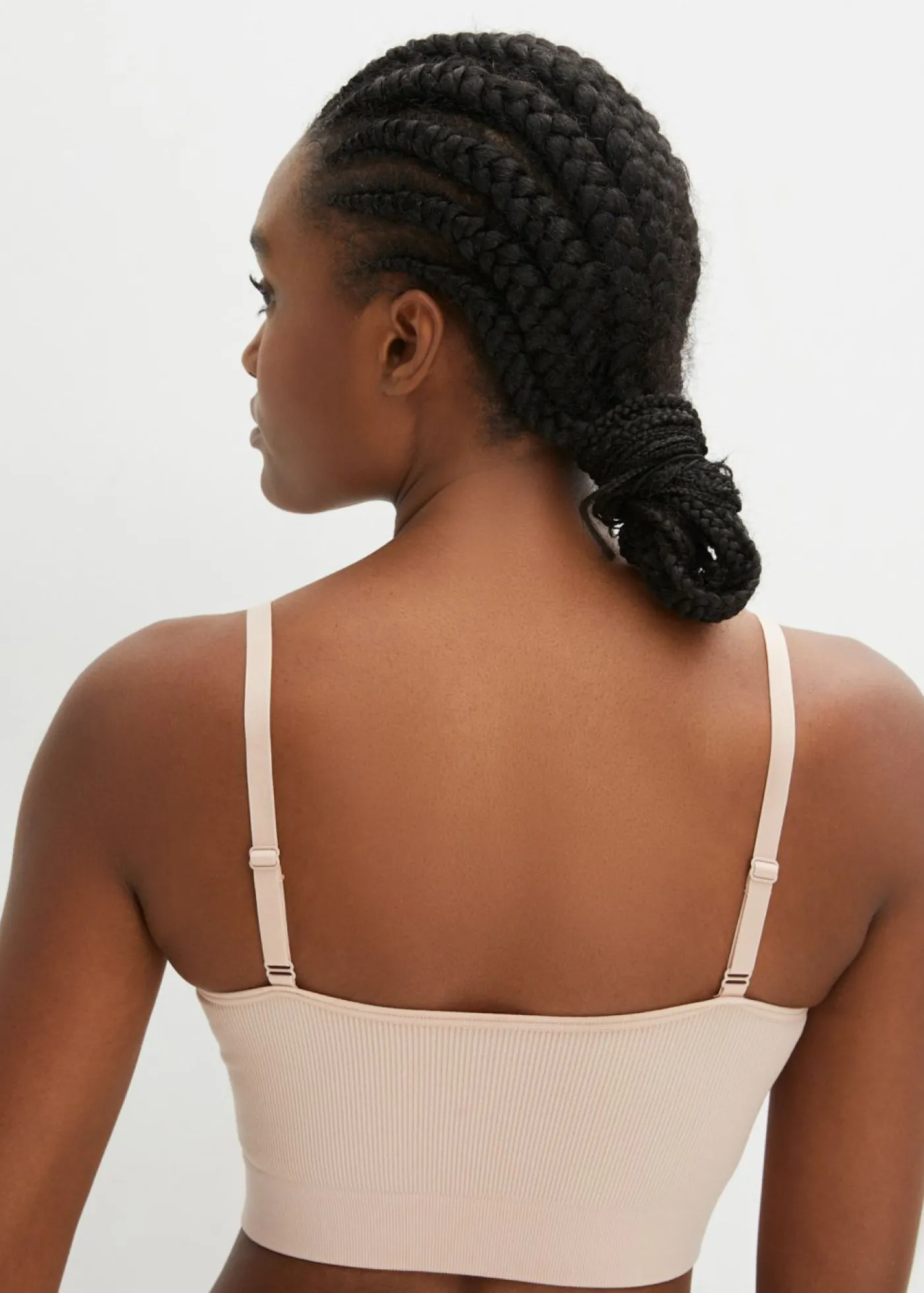 bonprix bonprix Bustier Feel Comfort sin costuras de canalé Beige mate