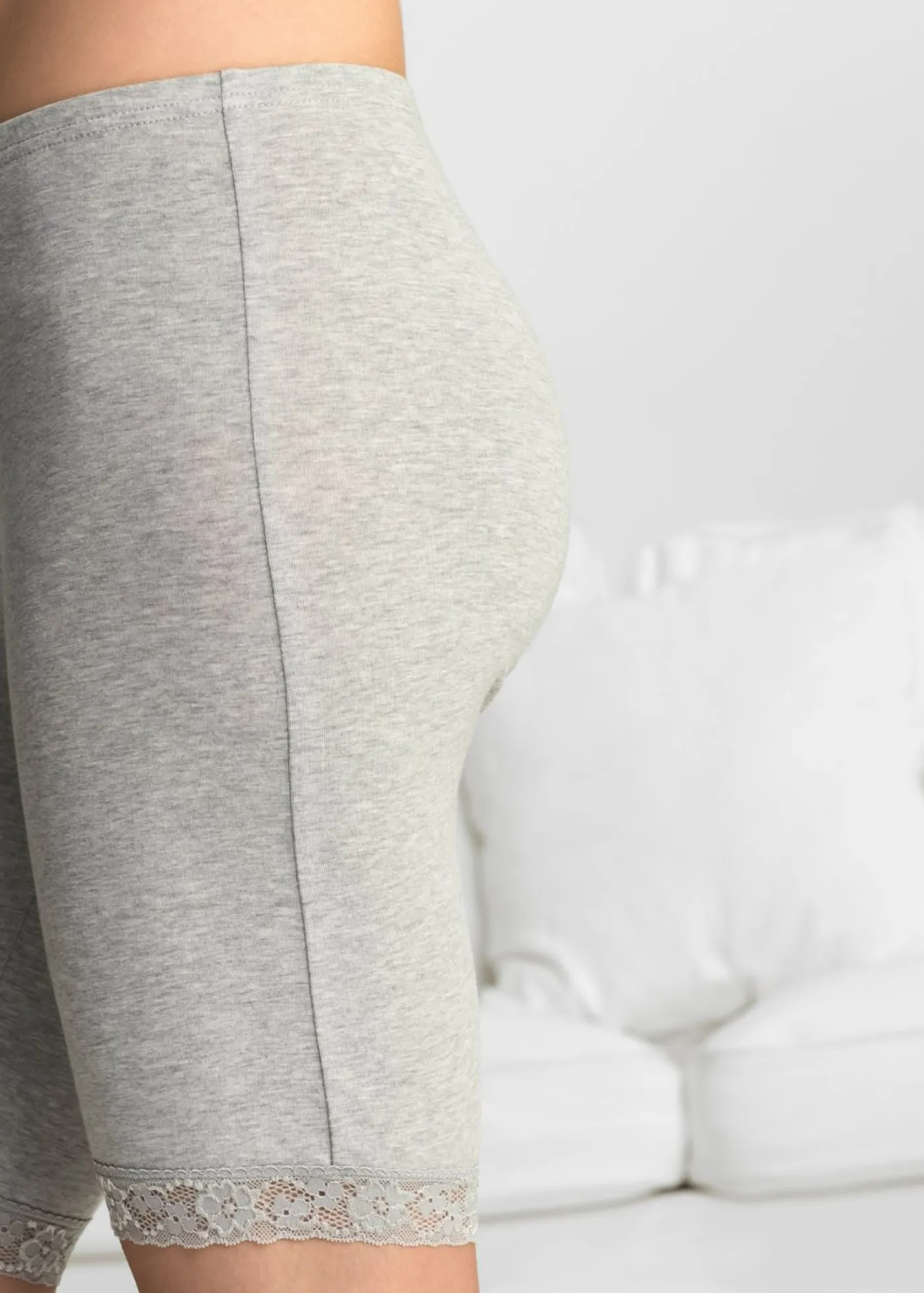 bonprix bonprix Bóxer largo con encaje para mujeres (3 unidades) Beige tiza/gris claro jaspeado Sale
