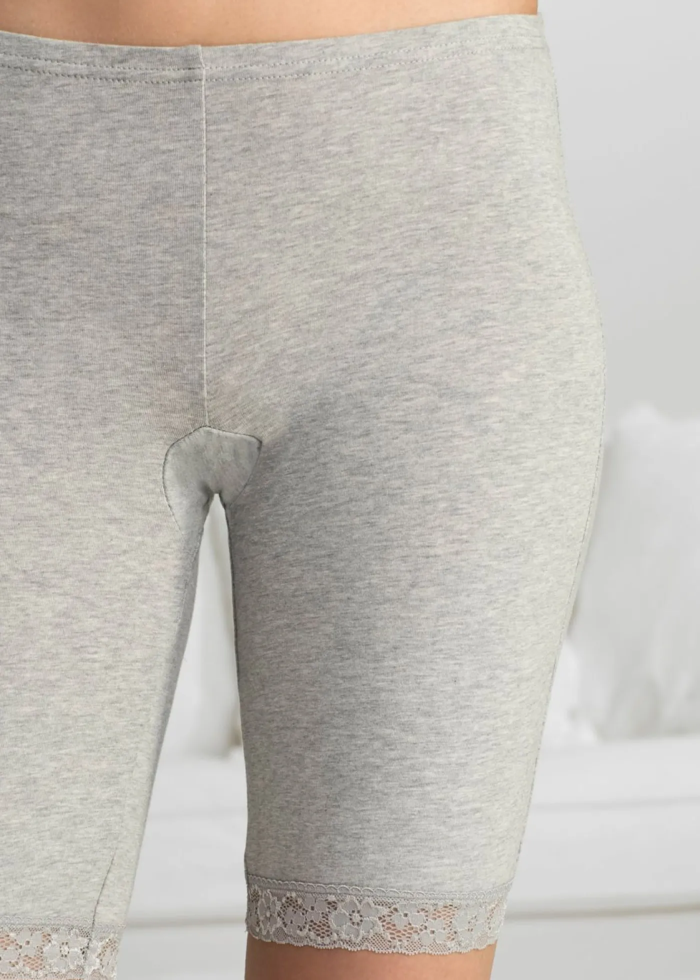 bonprix bonprix Bóxer largo con encaje para mujeres (3 unidades) Beige tiza/gris claro jaspeado Sale