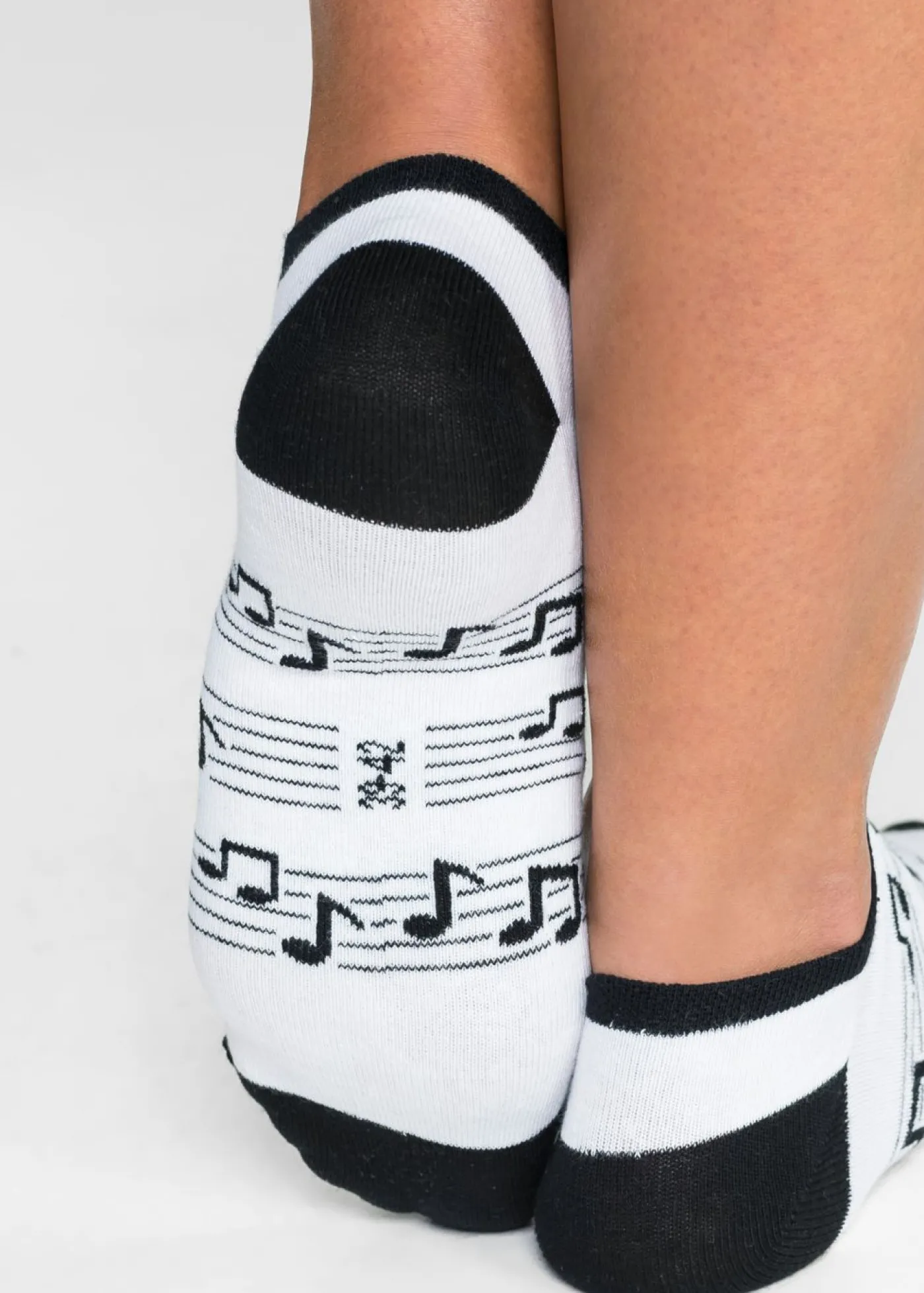 bonprix bonprix Calcetines cortos (6 pares) de algodón orgánico Negro-blanco estampado Hot