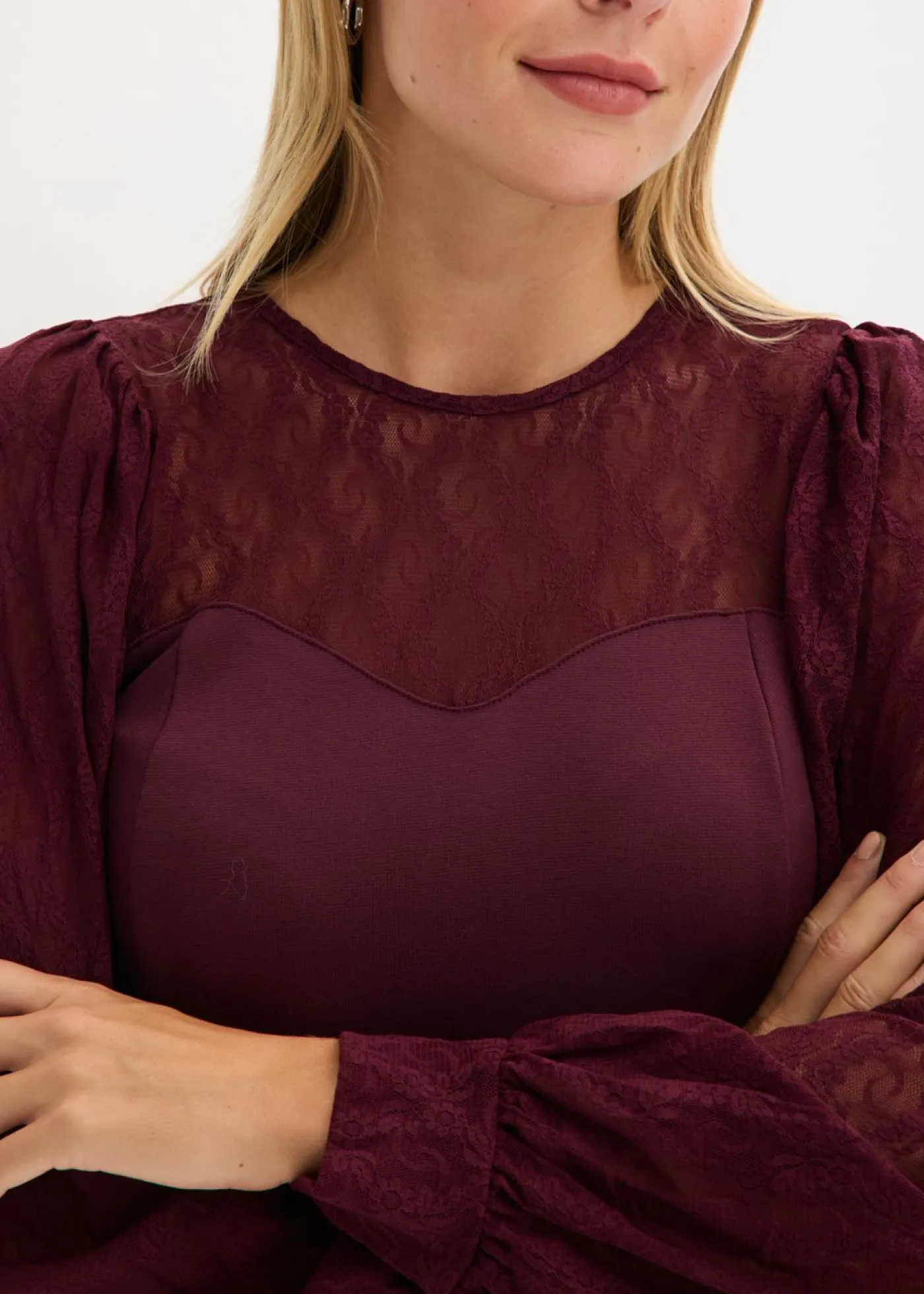 bonprix bonprix Camisa de manga larga con encaje rojo burdeos Best