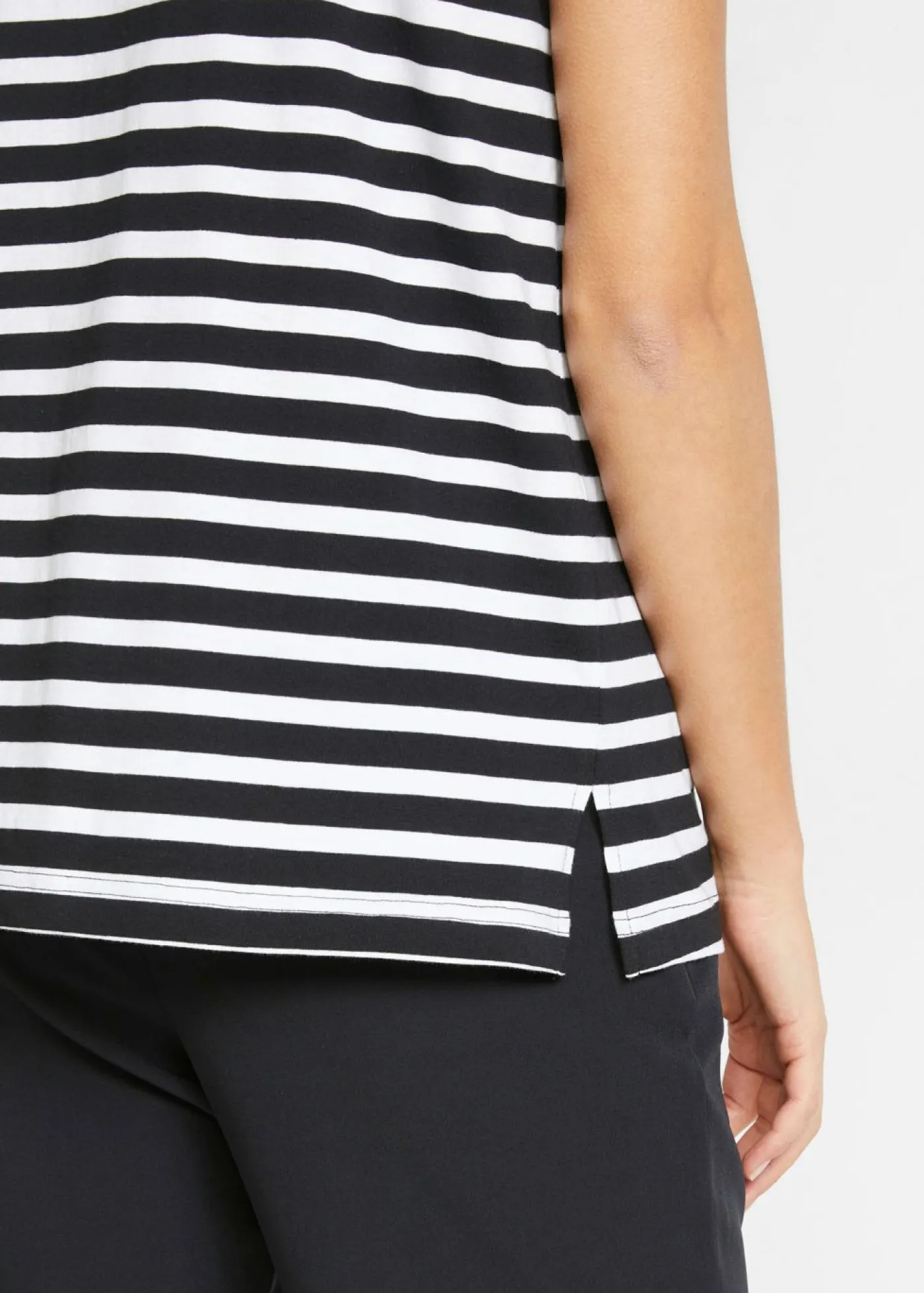 bonprix bonprix Camiseta Negro-blanco con rayas New