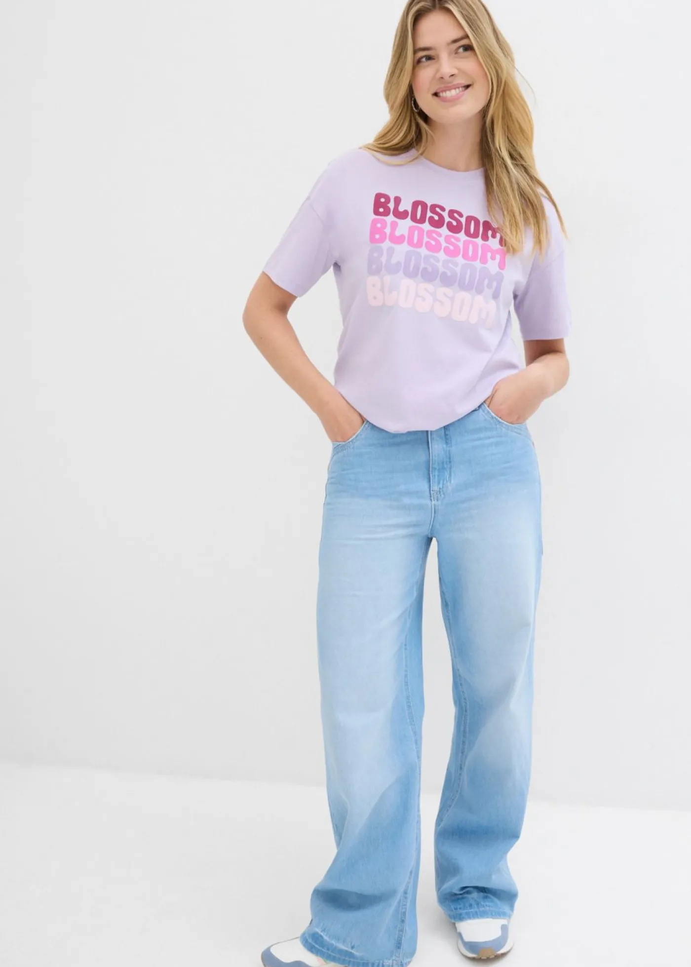 bonprix bonprix Camiseta boxy oversize de algodón orgánico Lila pastel estampado Clearance