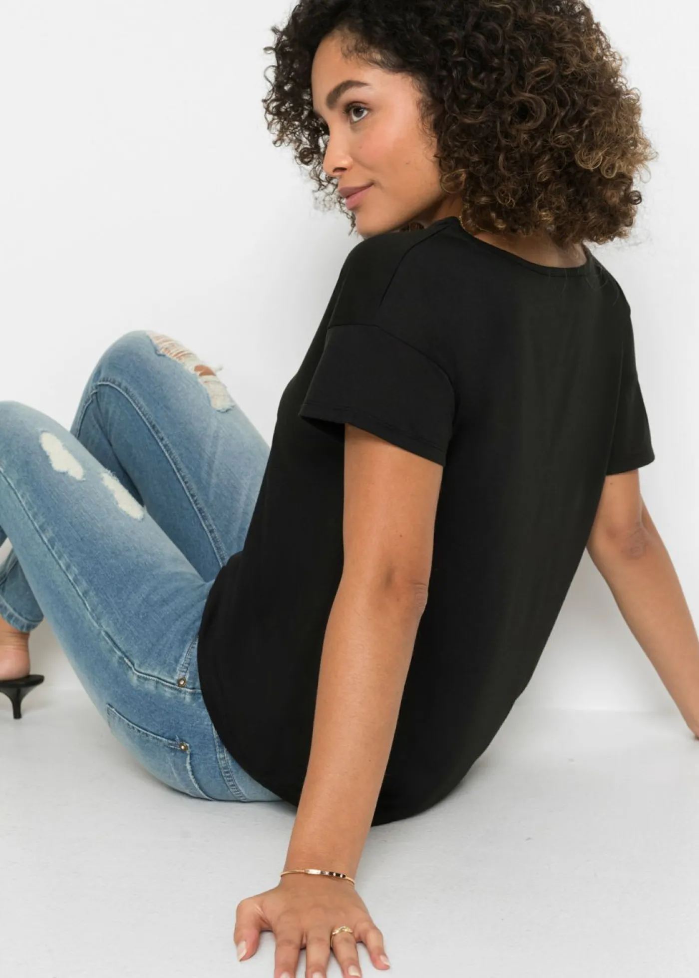 bonprix bonprix Camiseta con abertura Negro estampado