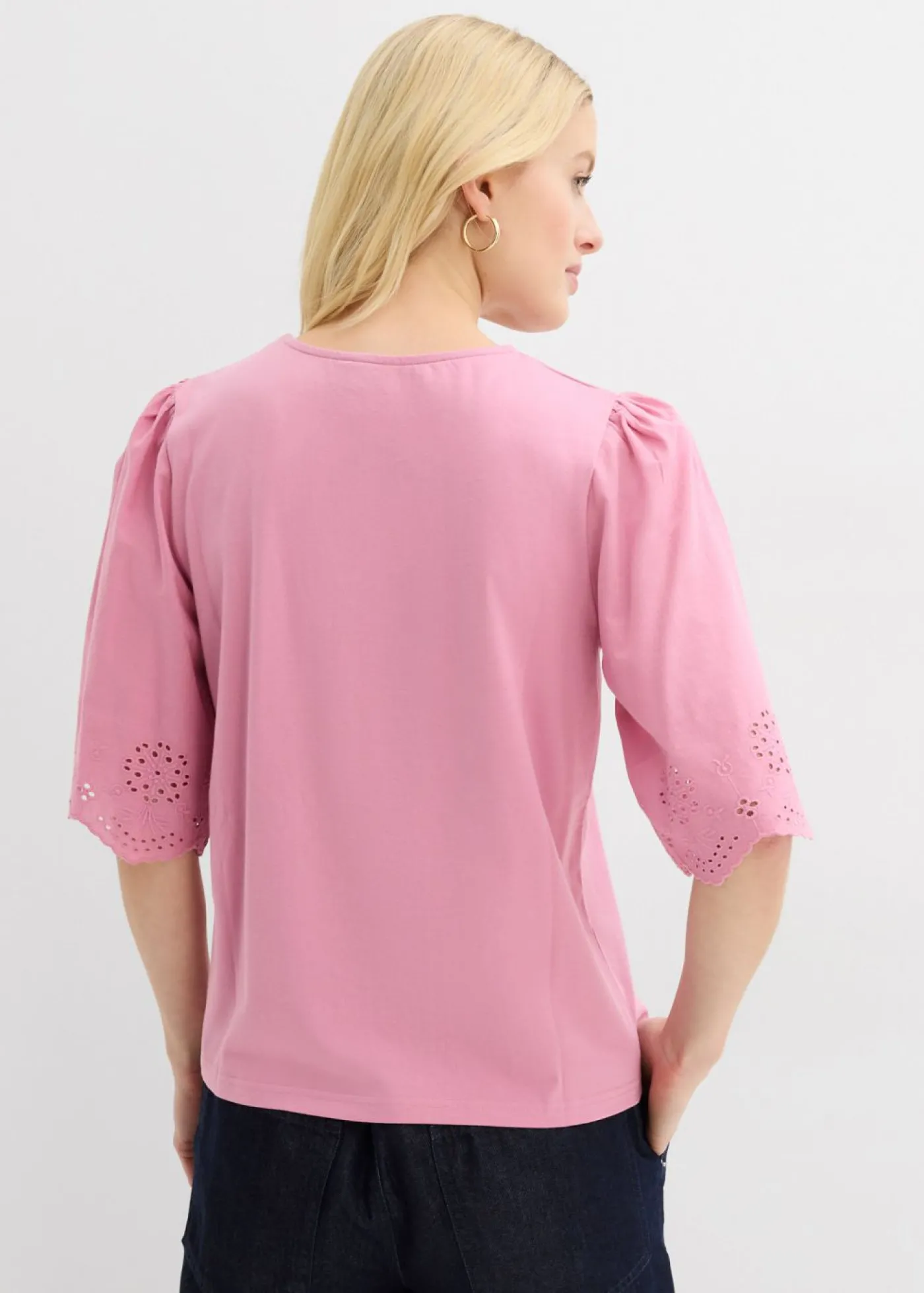 bonprix bonprix Camiseta con bordado calado Malva