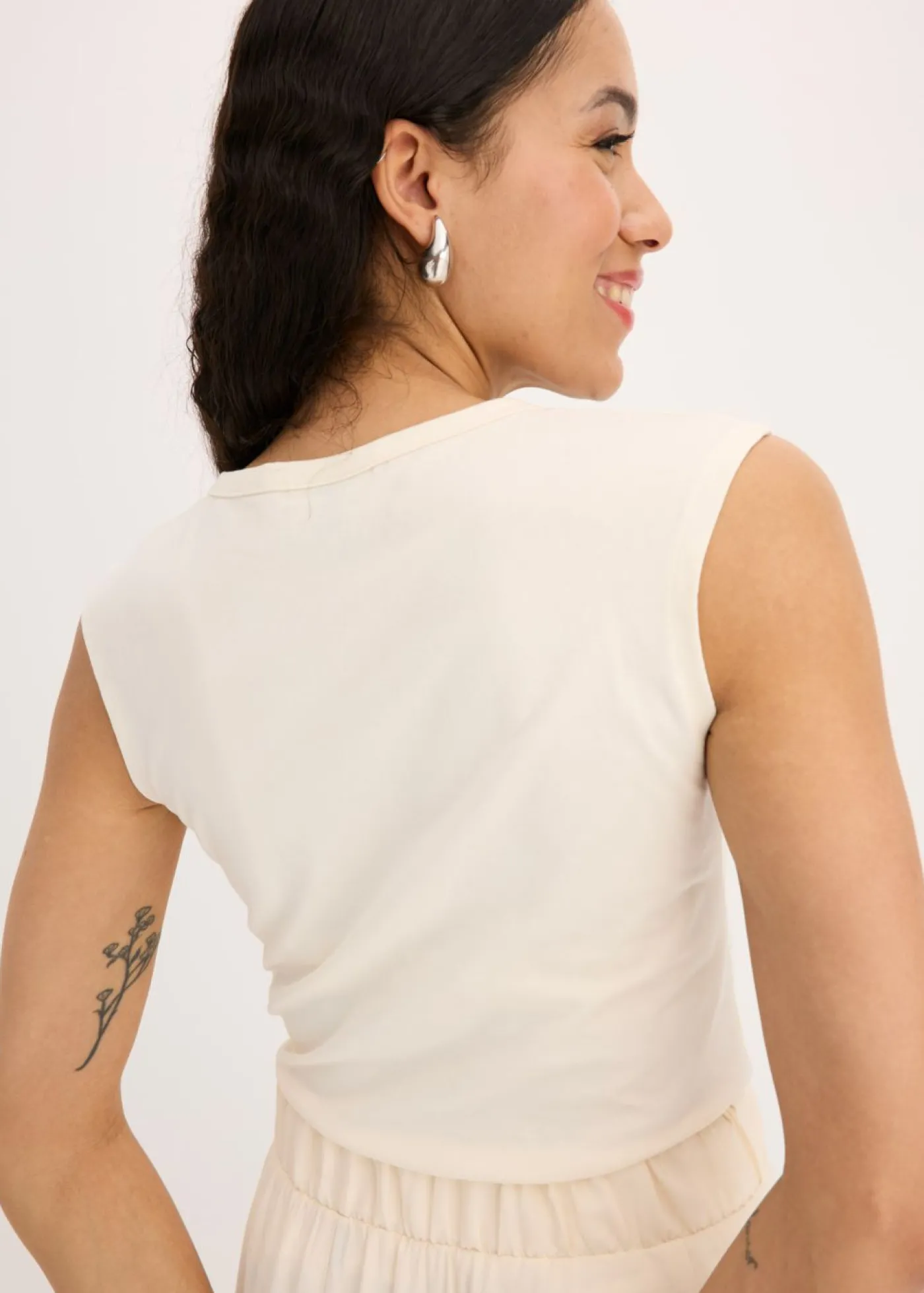 bonprix bonprix Camiseta con detalle de nudo Beige natural Best