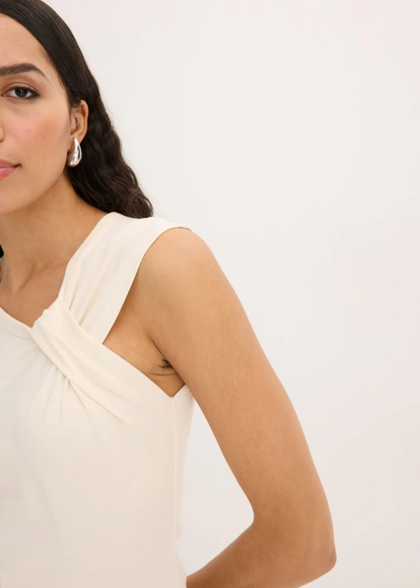 bonprix bonprix Camiseta con detalle de nudo Beige natural Best