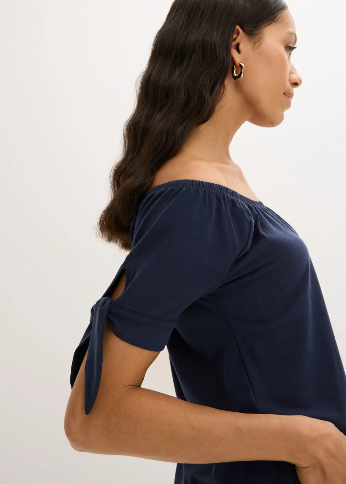 bonprix bonprix Camiseta con escote bañera y detalle de lazo Azul marino Clearance