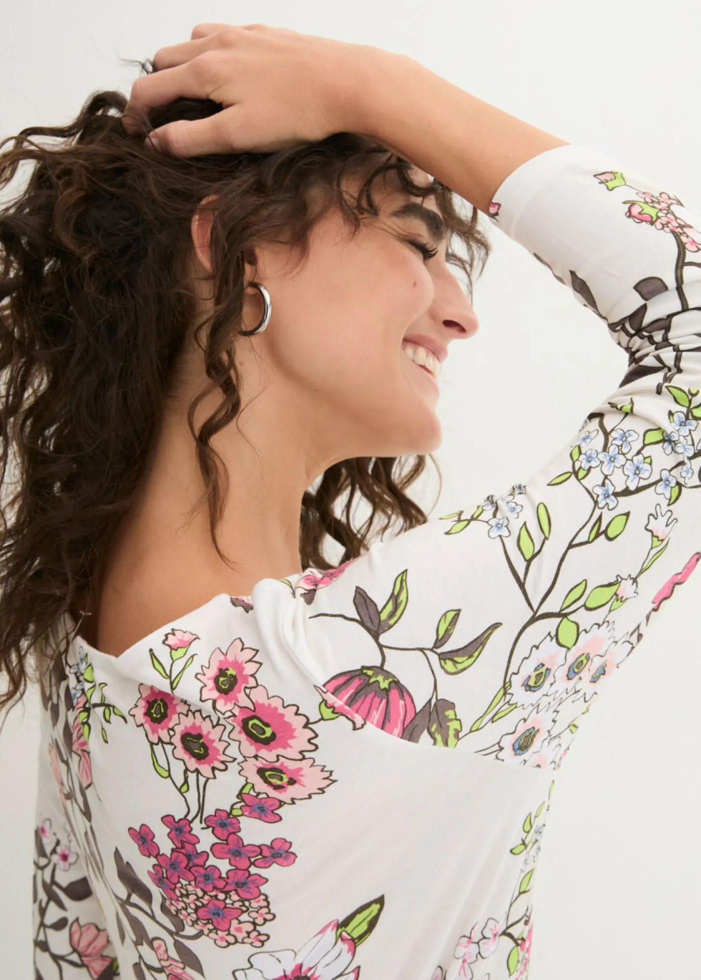bonprix bonprix Camiseta con estampado de flores Blanco lana de flores New