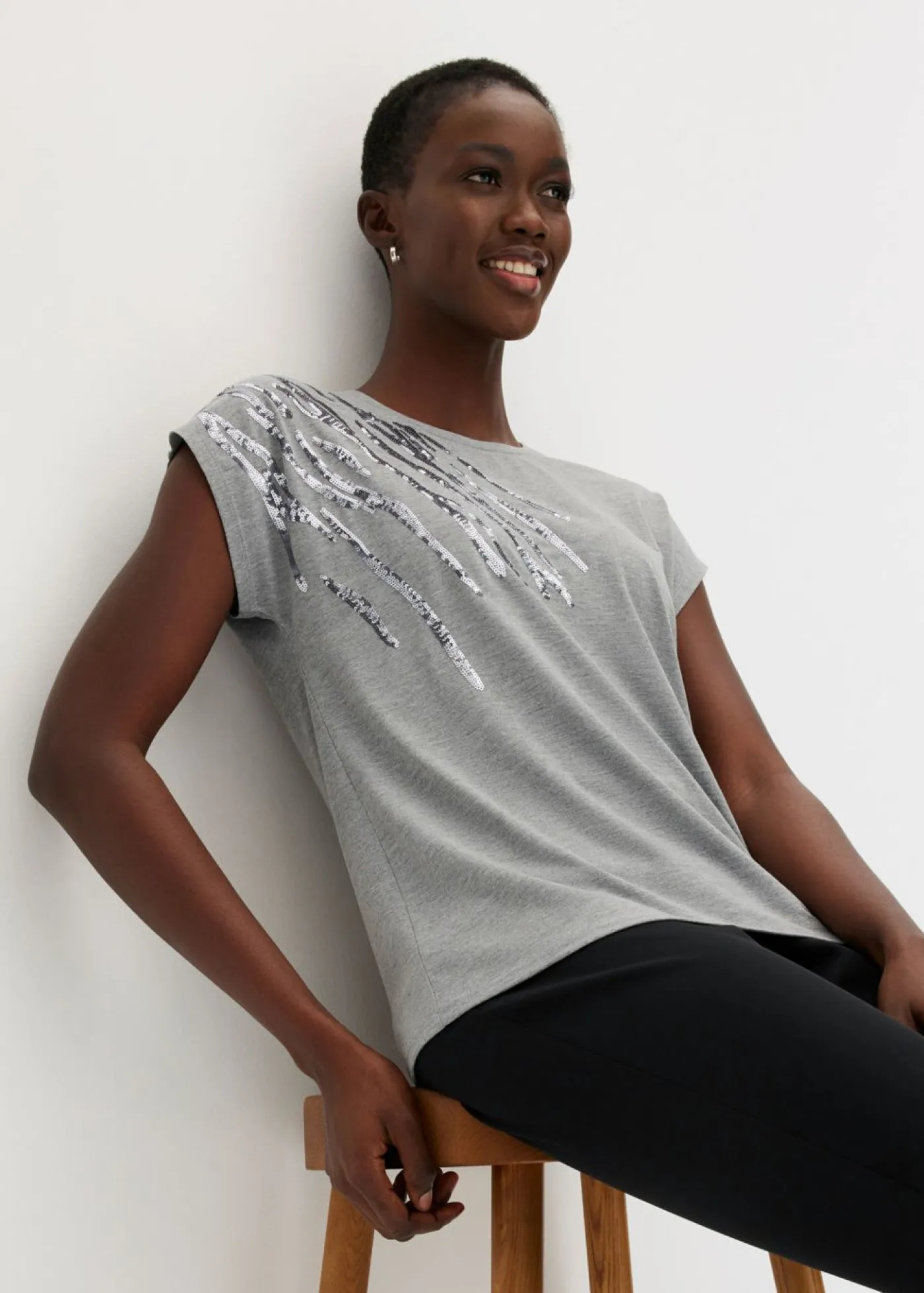bonprix bonprix Camiseta con lentejuelas Gris jaspeado Discount