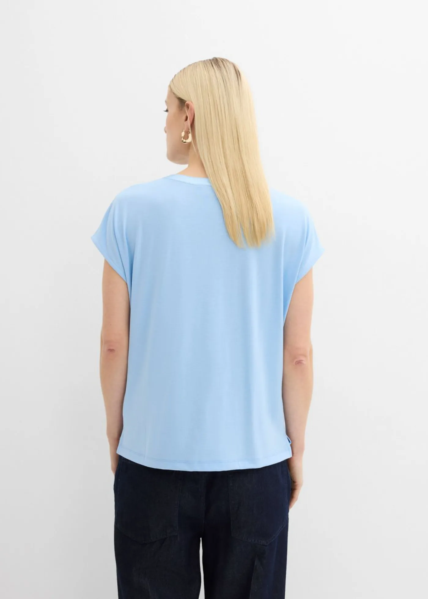 bonprix bonprix Camiseta con ribete de satén Azul claro New